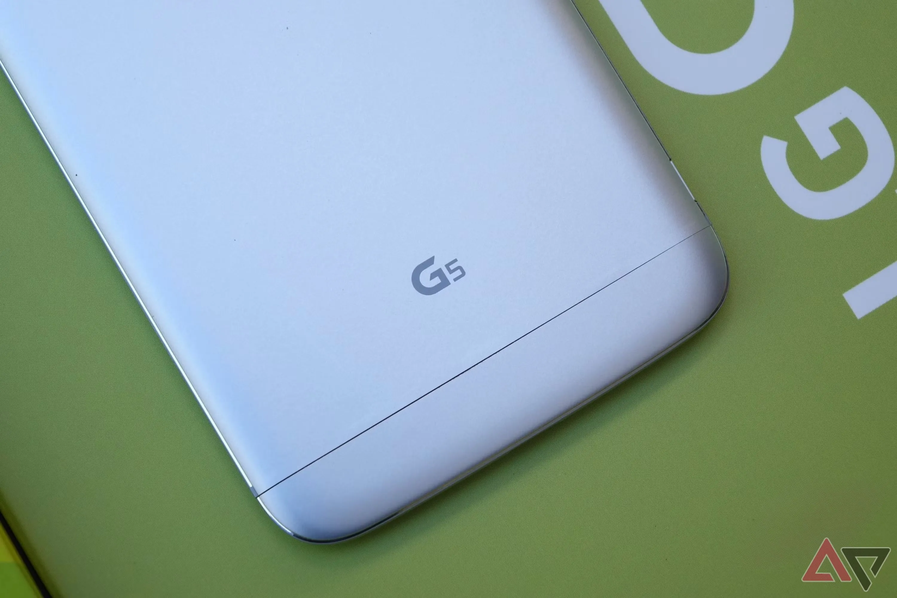 Điện thoại LG G5 với thiết kế độc đáo