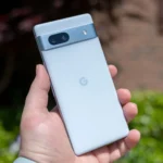 Hình ảnh điện thoại Google Pixel, minh họa vấn đề pin quá nhiệt