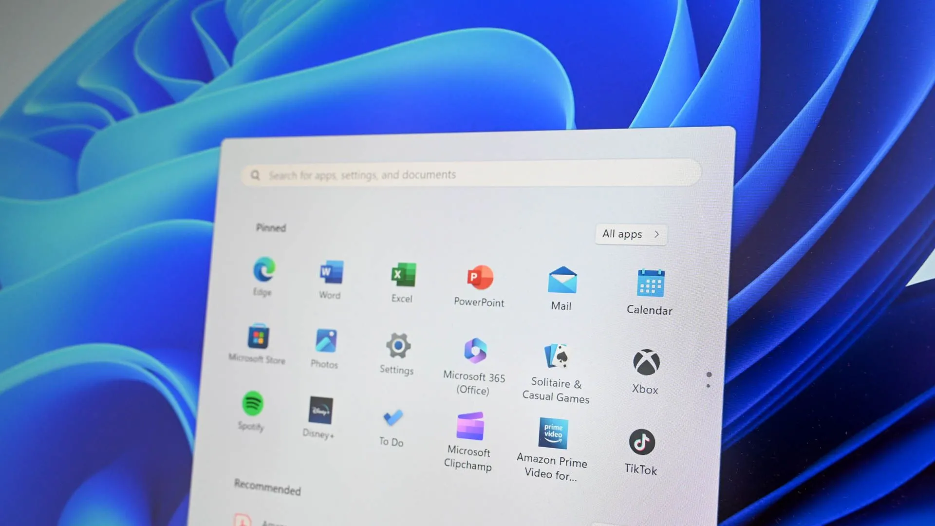 Phần xem tất cả ứng dụng trong Start Menu Windows 11 với tùy chọn hiển thị mới