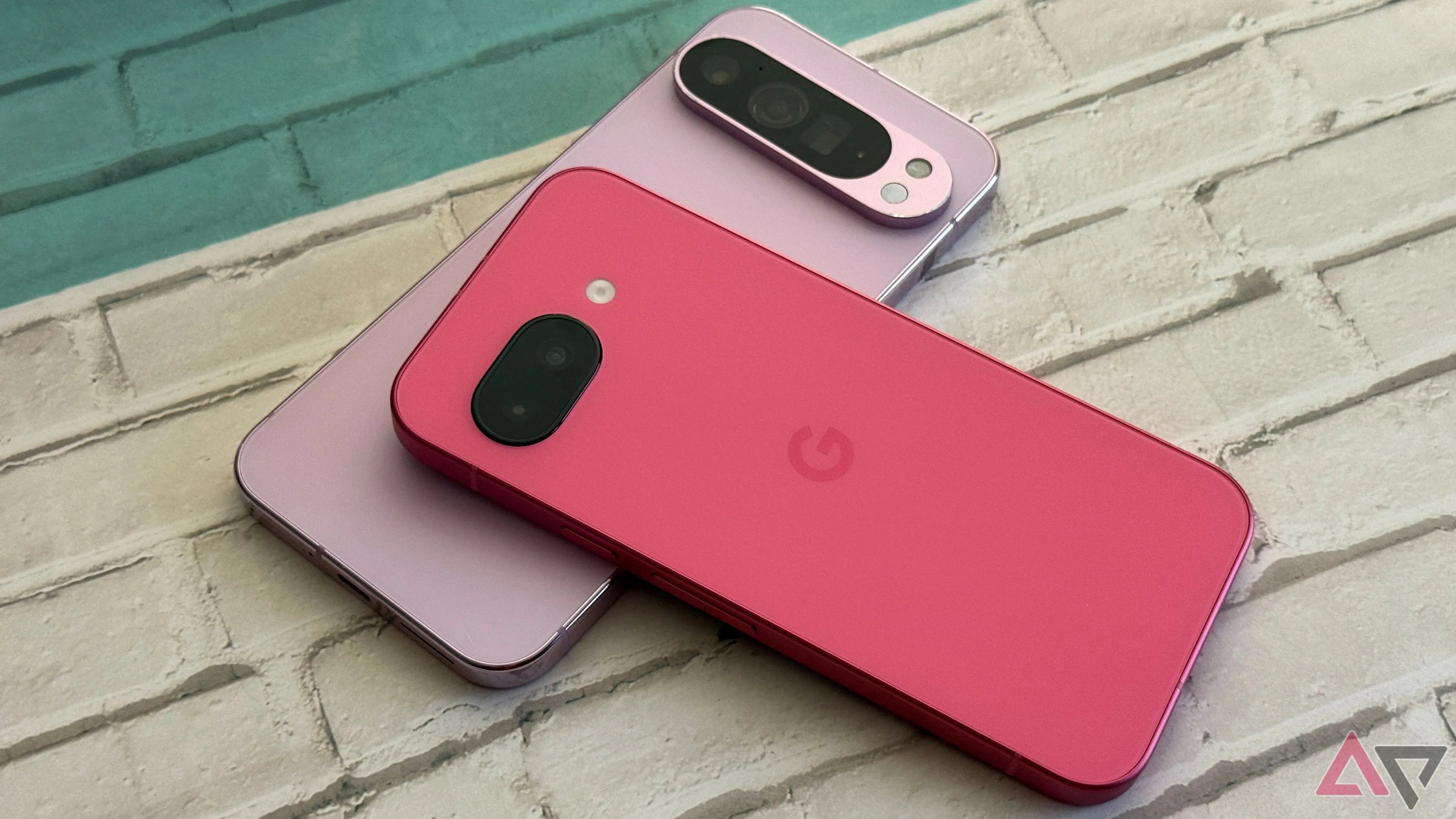 Thiết kế điện thoại Google Pixel 9a và Pixel 9 Pro XL