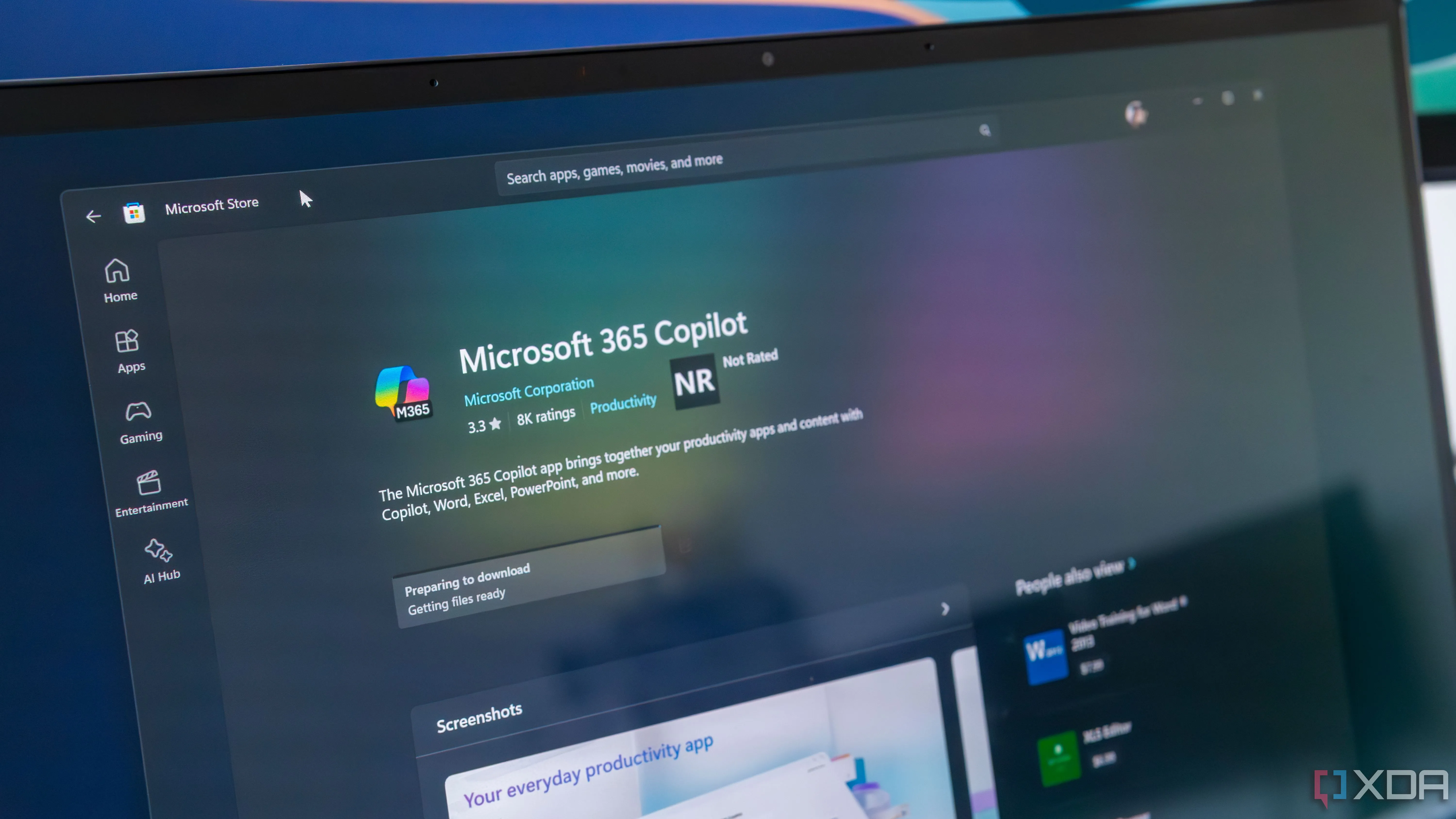 Giao diện Microsoft 365 Copilot trên Microsoft Store, minh họa lý do người dùng ưa chuộng sự đơn giản của giao diện Proton hơn