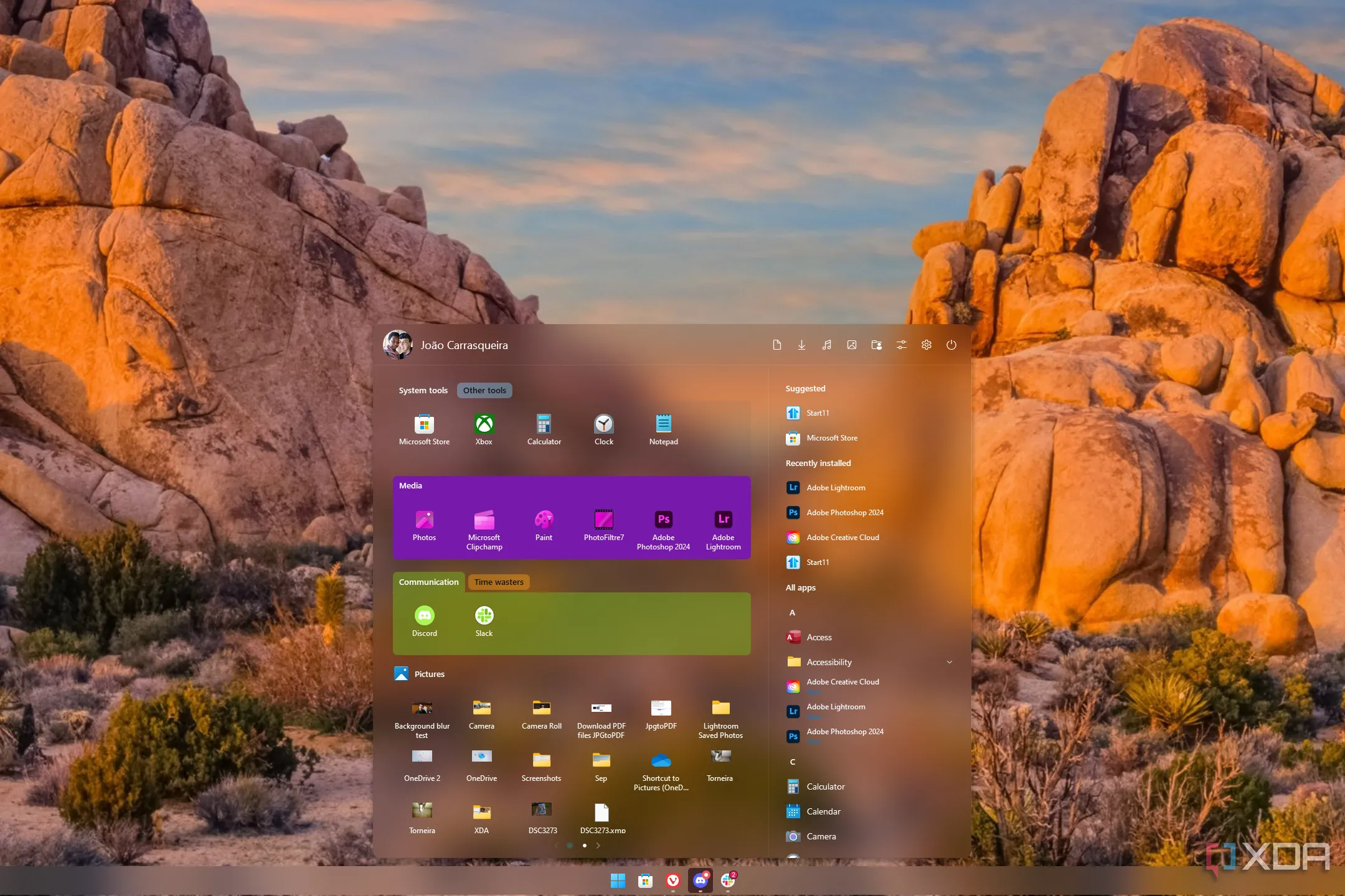 Giao diện Start11 v2 hiển thị menu Start với kiểu ứng dụng Windows và tính năng ghim thư mục trên thanh Taskbar