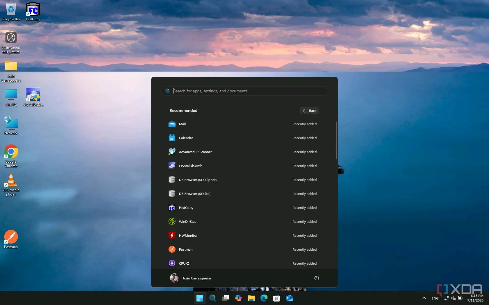 Menu Start của Windows 11 với nhiều ứng dụng vừa được cài đặt.