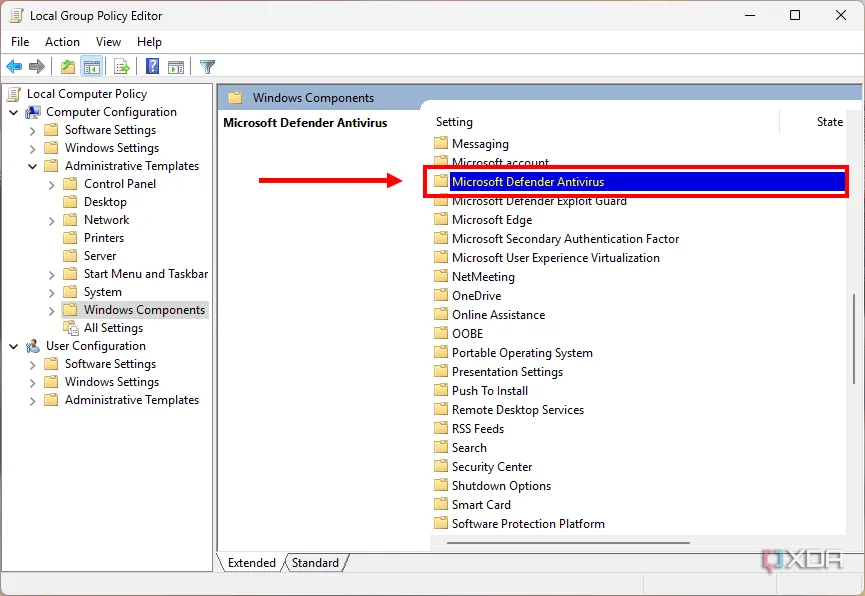 Thư mục &quot;Microsoft Defender Antivirus&quot; trong Group Policy Editor để cấu hình vô hiệu hóa