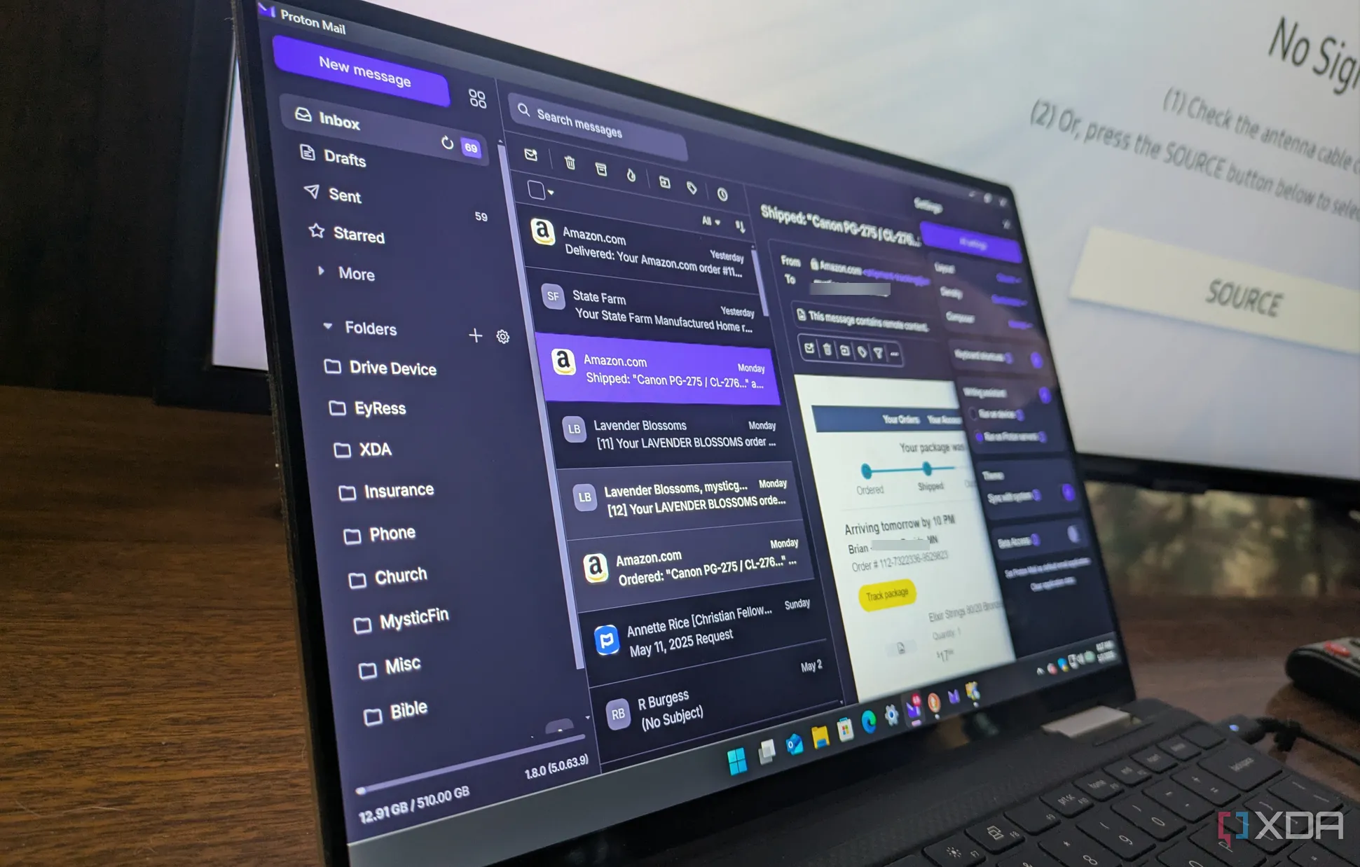 Ứng dụng Proton Mail hoạt động trên laptop Windows 11, nhấn mạnh sự an toàn và quyền riêng tư khi quản lý email