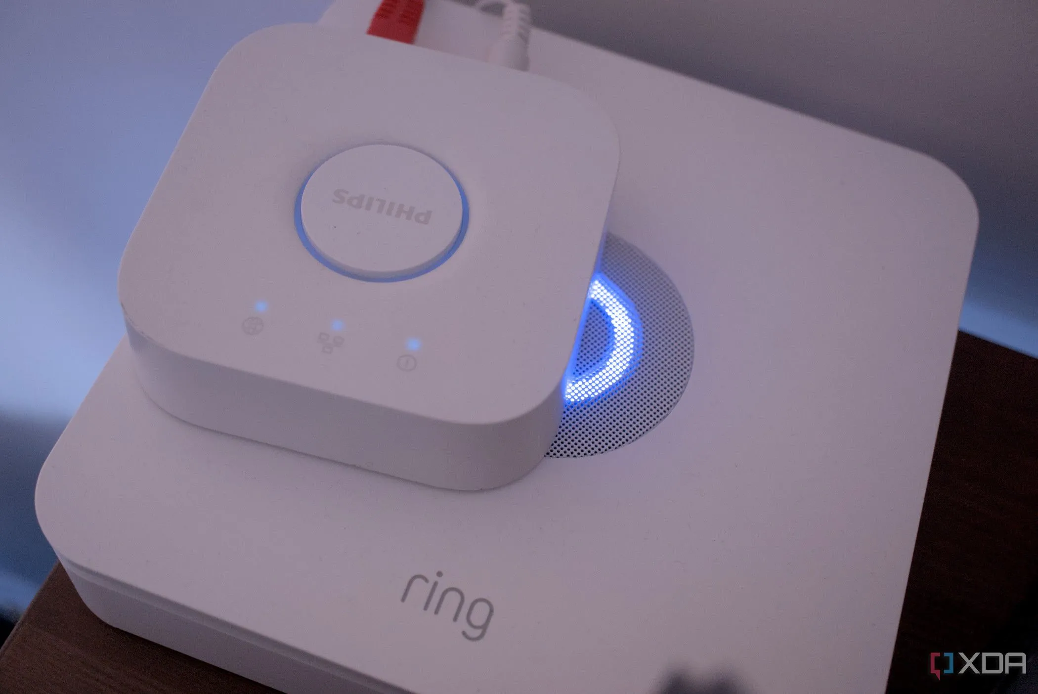 Ảnh cầu nối Ring và Philips Hue giúp các thiết bị nhà thông minh tương tác