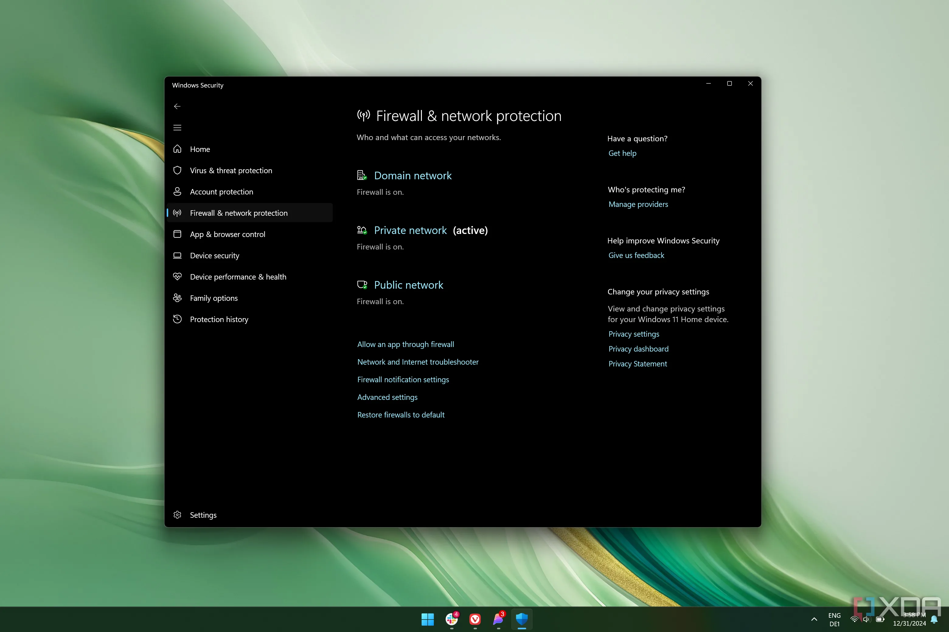 Ảnh chụp màn hình cài đặt tường lửa trong Windows Security trên Windows 11