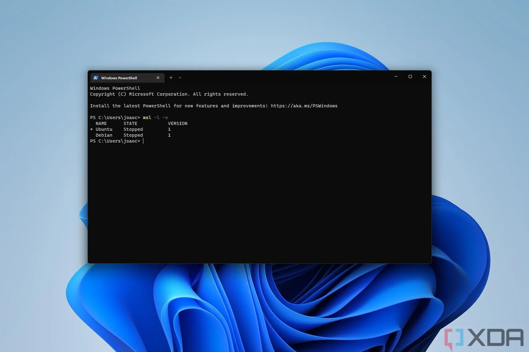 Ảnh chụp màn hình Windows Terminal hiển thị danh sách các bản phân phối WSL đã cài đặt, minh họa sự quản lý môi trường Linux.