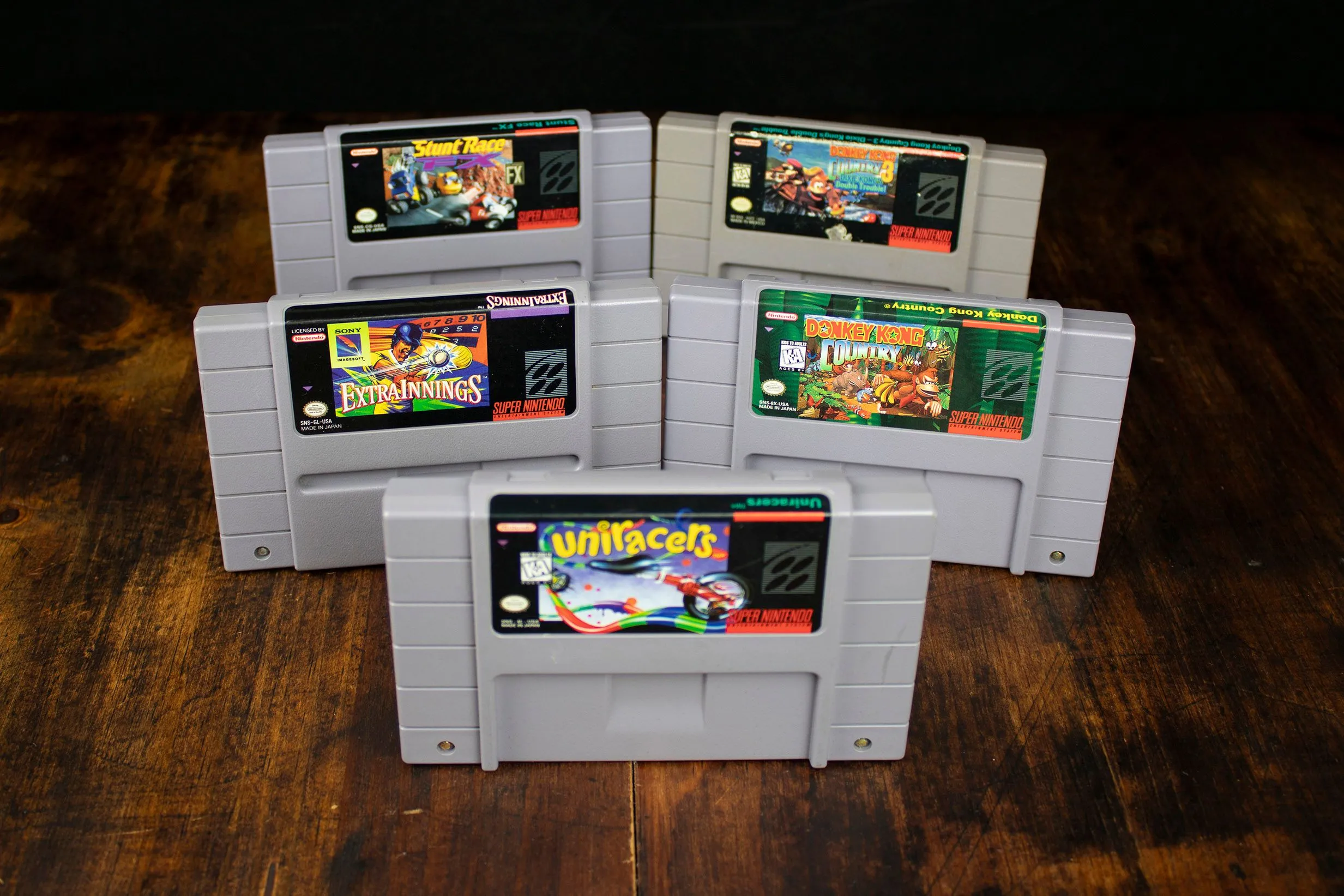 Băng game SNES cổ điển minh họa quyền sở hữu game vật lý trước đây