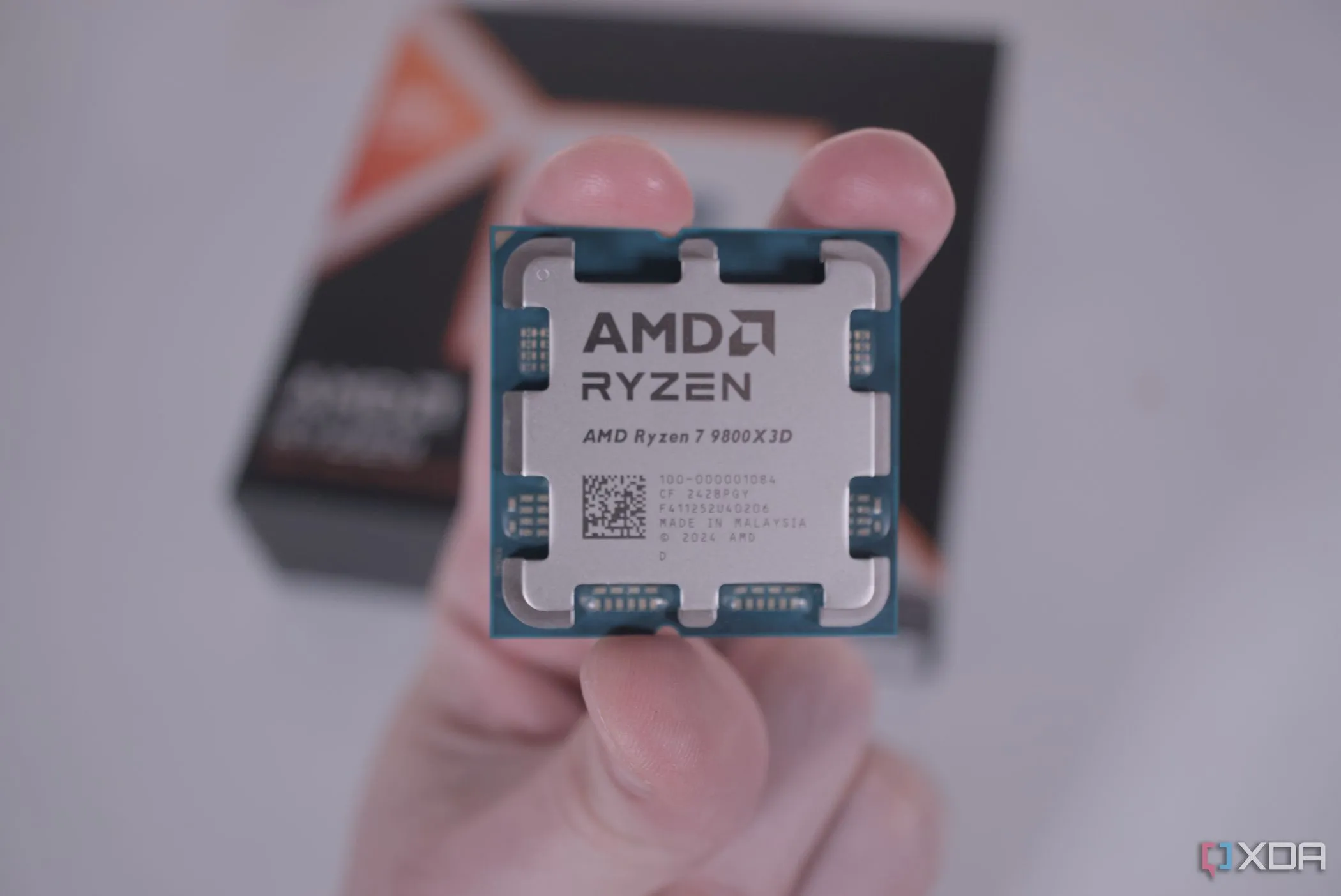 Bộ xử lý AMD Ryzen 7 9800X3D, một ví dụ về tình trạng thiếu hụt chip PC ngoài GPU