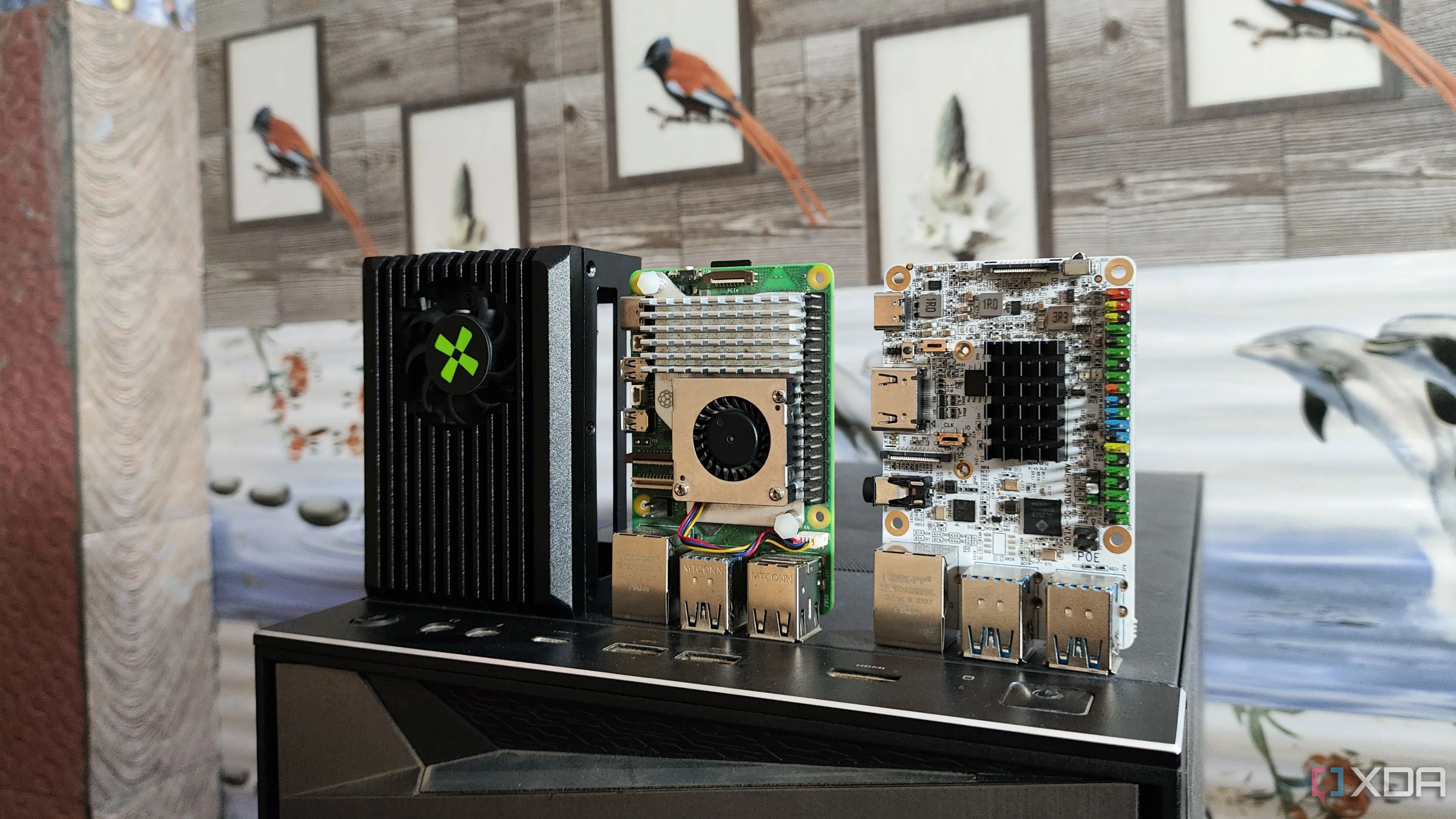 Các bo mạch máy tính đơn (SBC) như Raspberry Pi 5, Radxa X4 và Libre Computer Alta, minh chứng cho việc xây dựng home lab với phần cứng nhỏ gọn