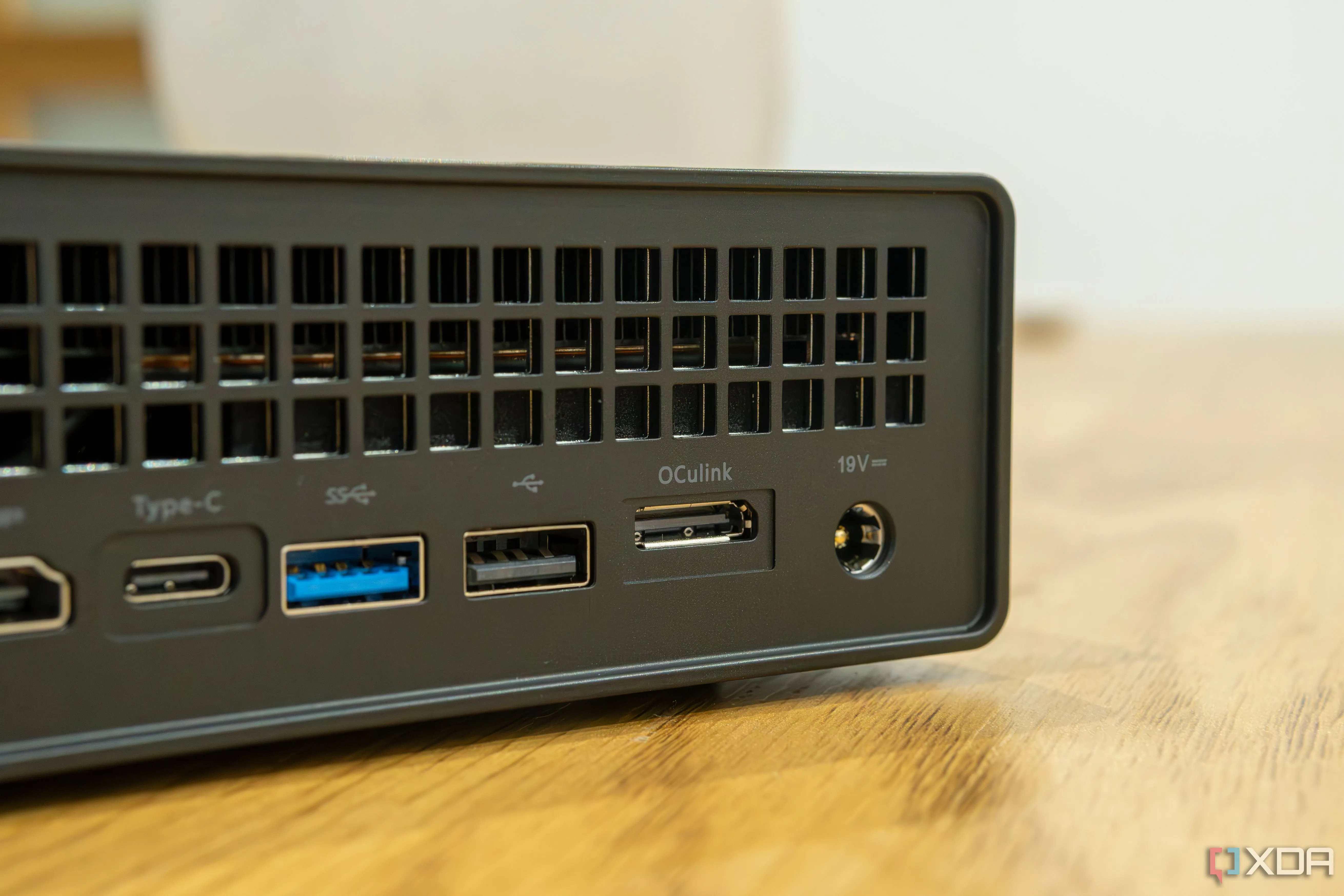 Cận cảnh các cổng USB 3.0 tốc độ cao trên bo mạch chủ máy tính