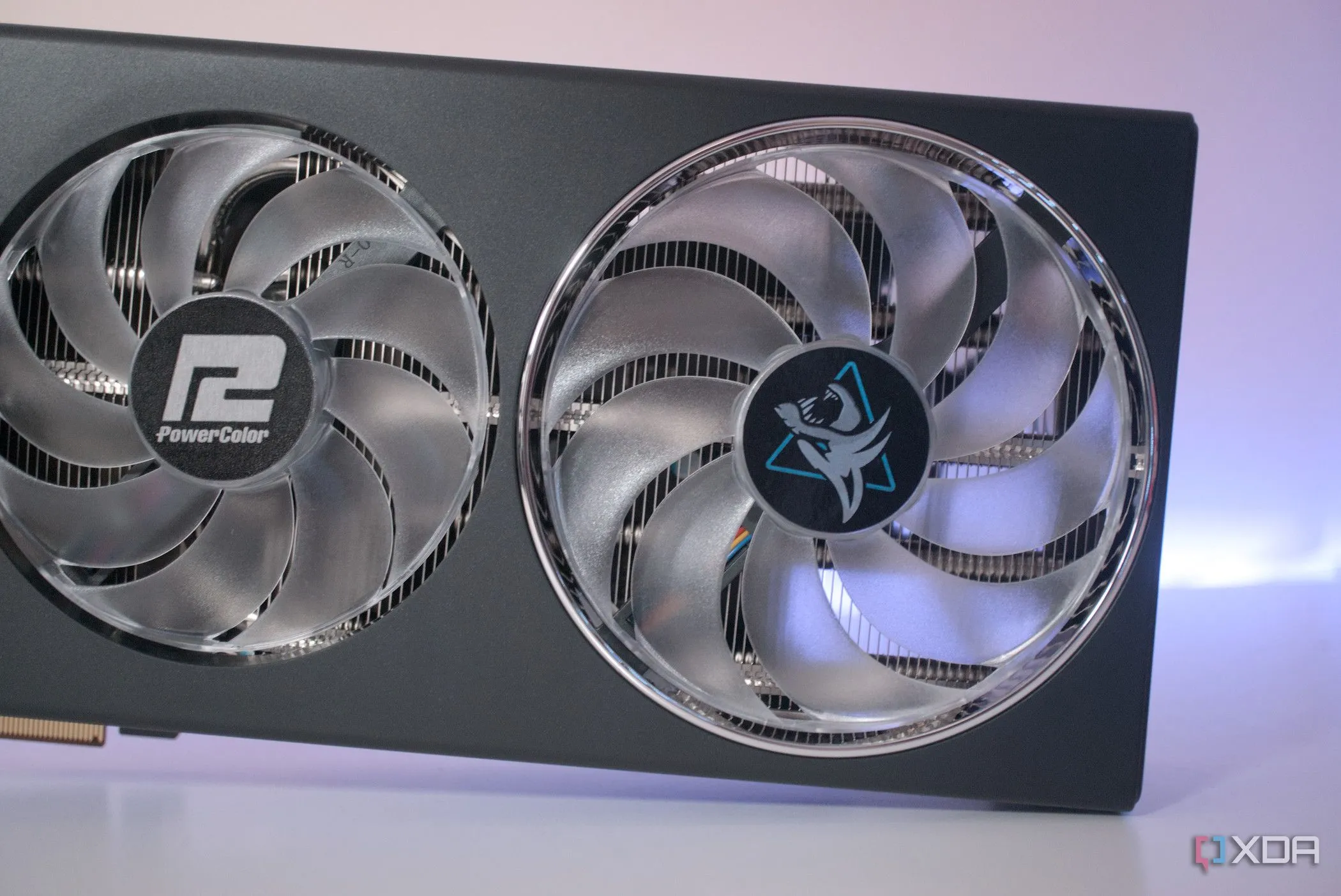 Card đồ họa AMD Radeon minh họa cho công nghệ FSR 4 và thế hệ RDNA4 sắp ra mắt