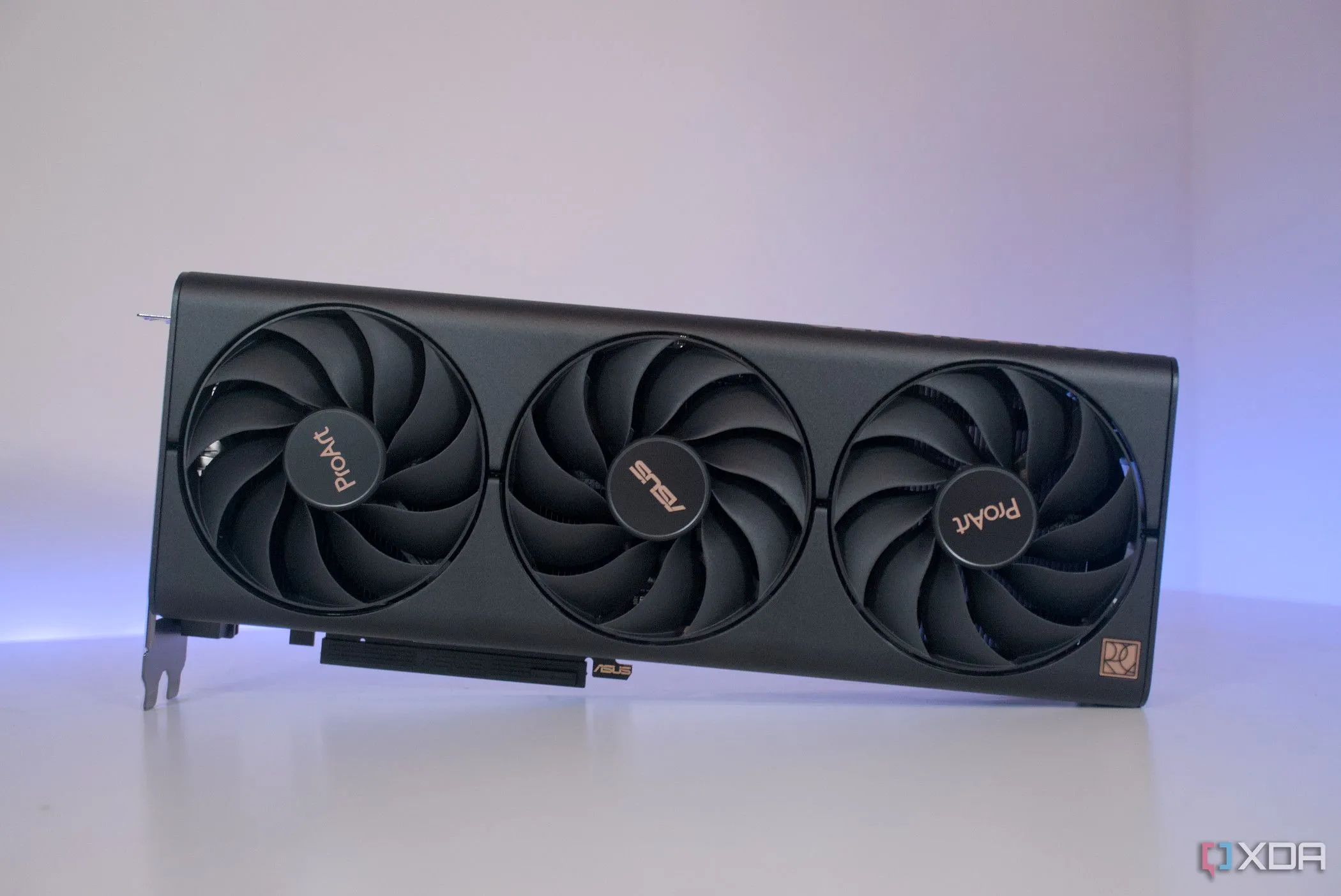 Card đồ họa Asus ProArt GeForce RTX 4060 Ti, minh họa cho card đồ họa Nvidia tầm trung