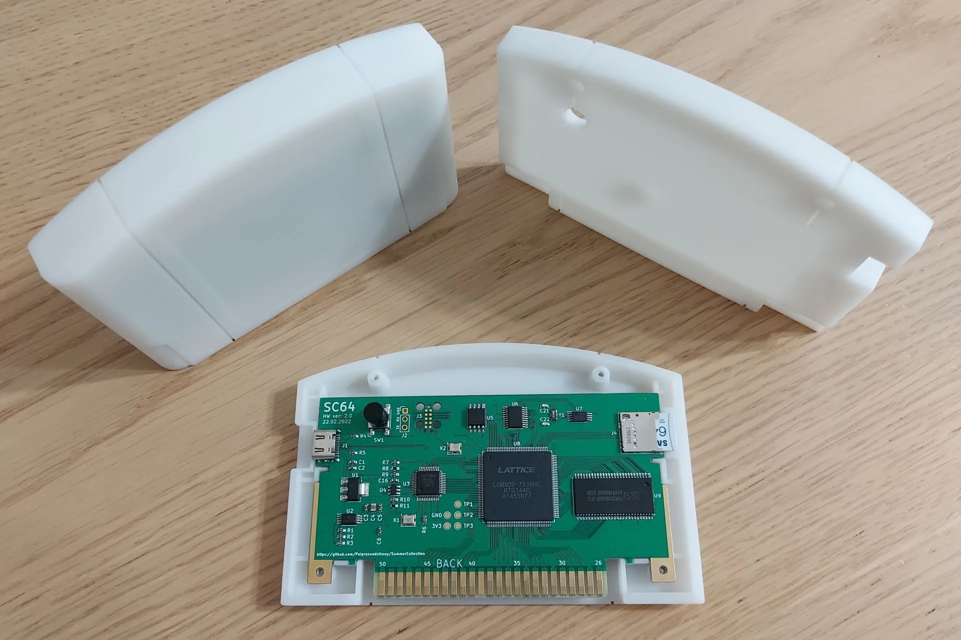 Cấu tạo bên trong của Flash Cartridge SummerCart64 dành cho console Nintendo 64