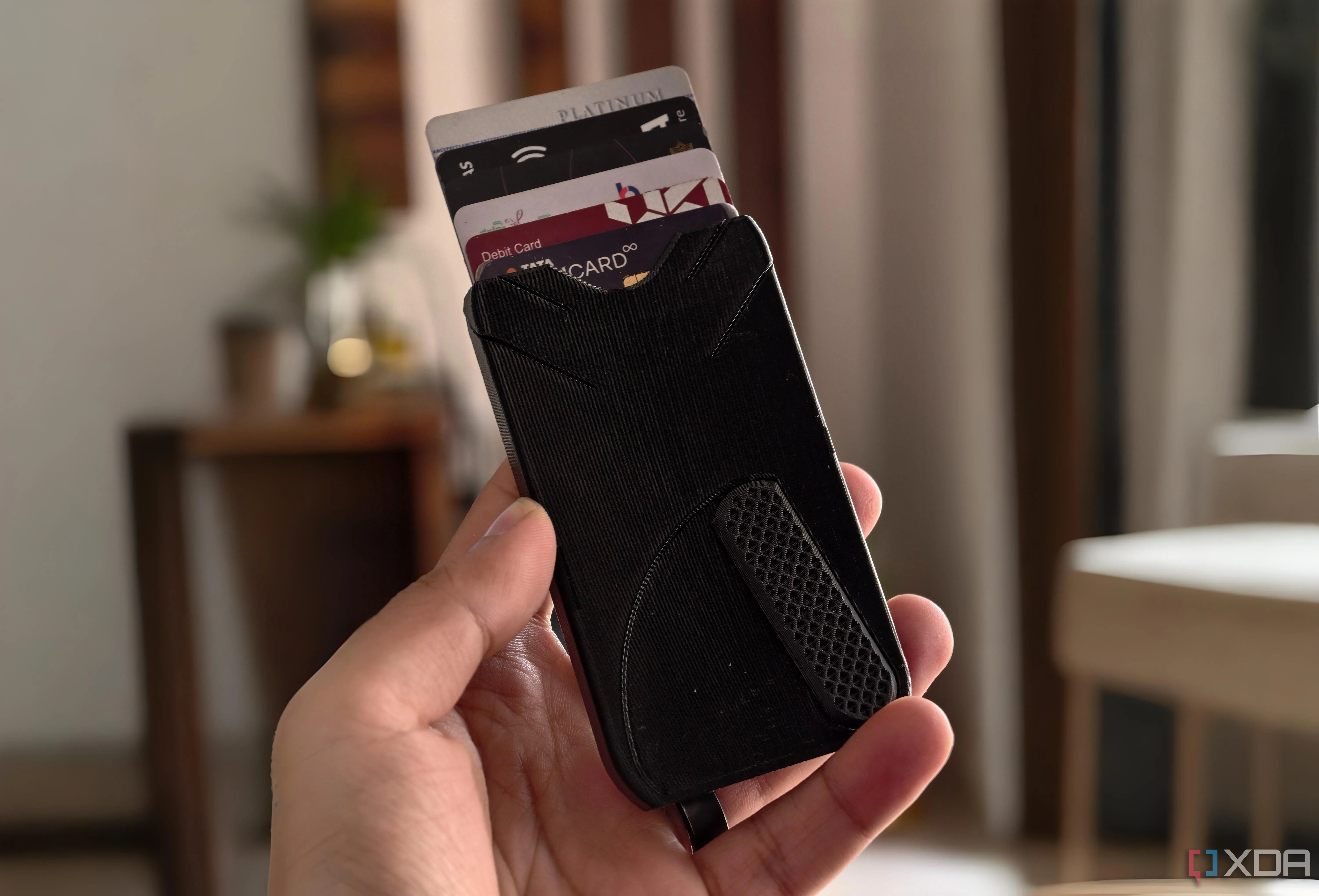 Chiếc ví được in 3D thủ công, cho thấy tiềm năng sáng tạo và tiết kiệm chi phí từ công nghệ in 3D
