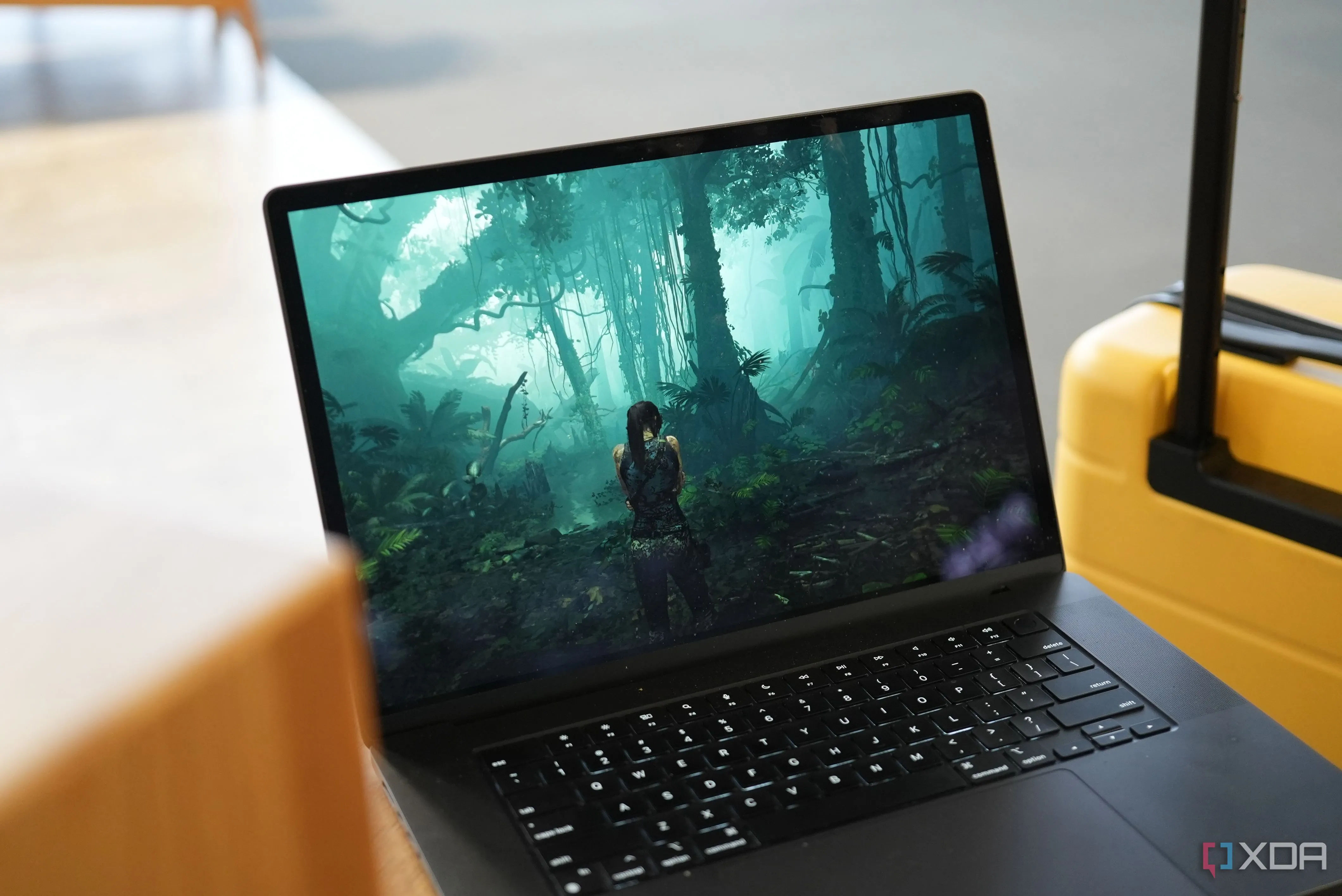 Chơi game trên MacBook Pro M3 Max với hiệu suất năng lượng tối ưu của chip Arm