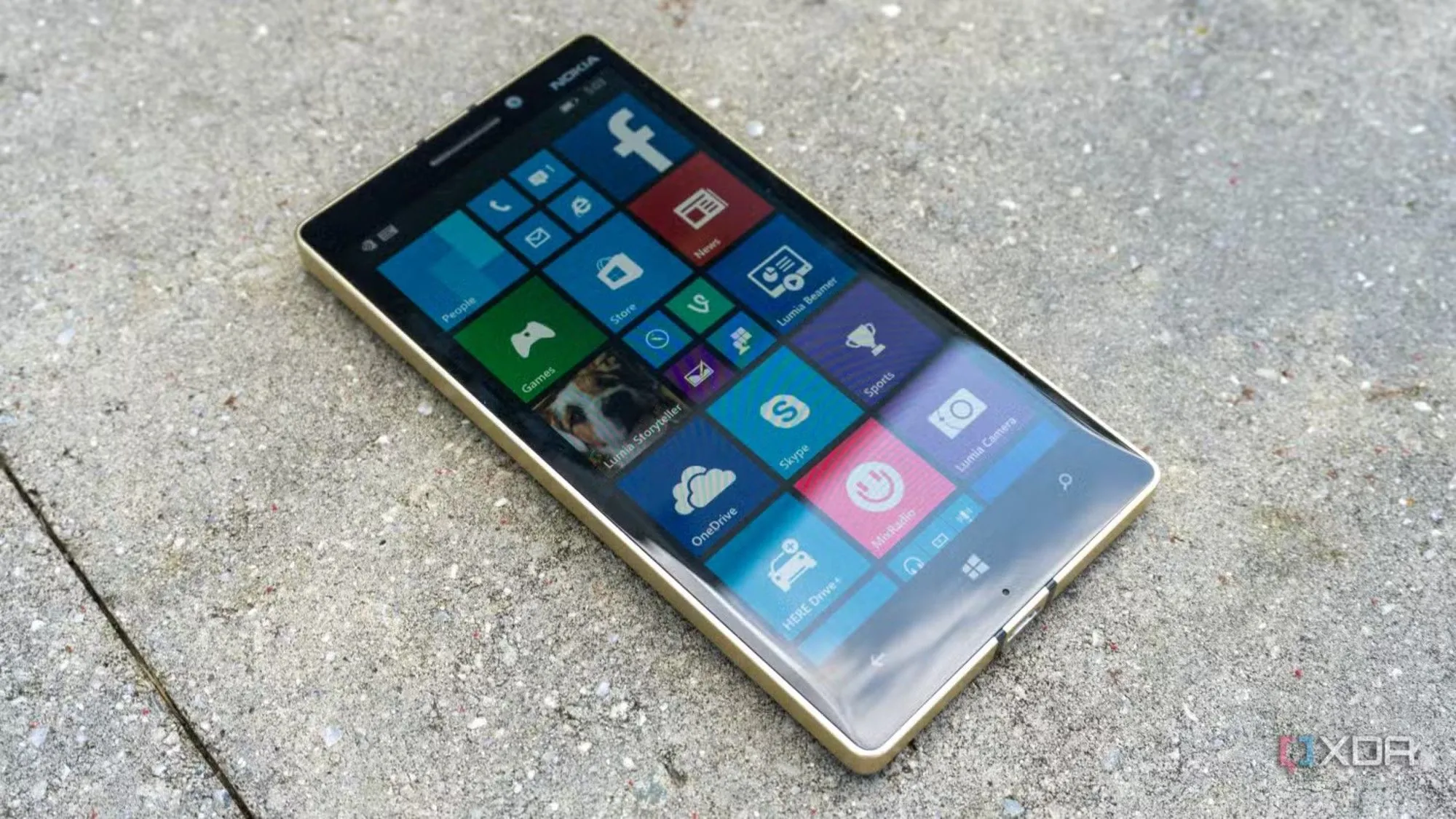 Điện thoại Nokia Lumia 930, một trong những thiết bị cuối cùng chạy Windows 10 Mobile, nay đã không còn kho ứng dụng.