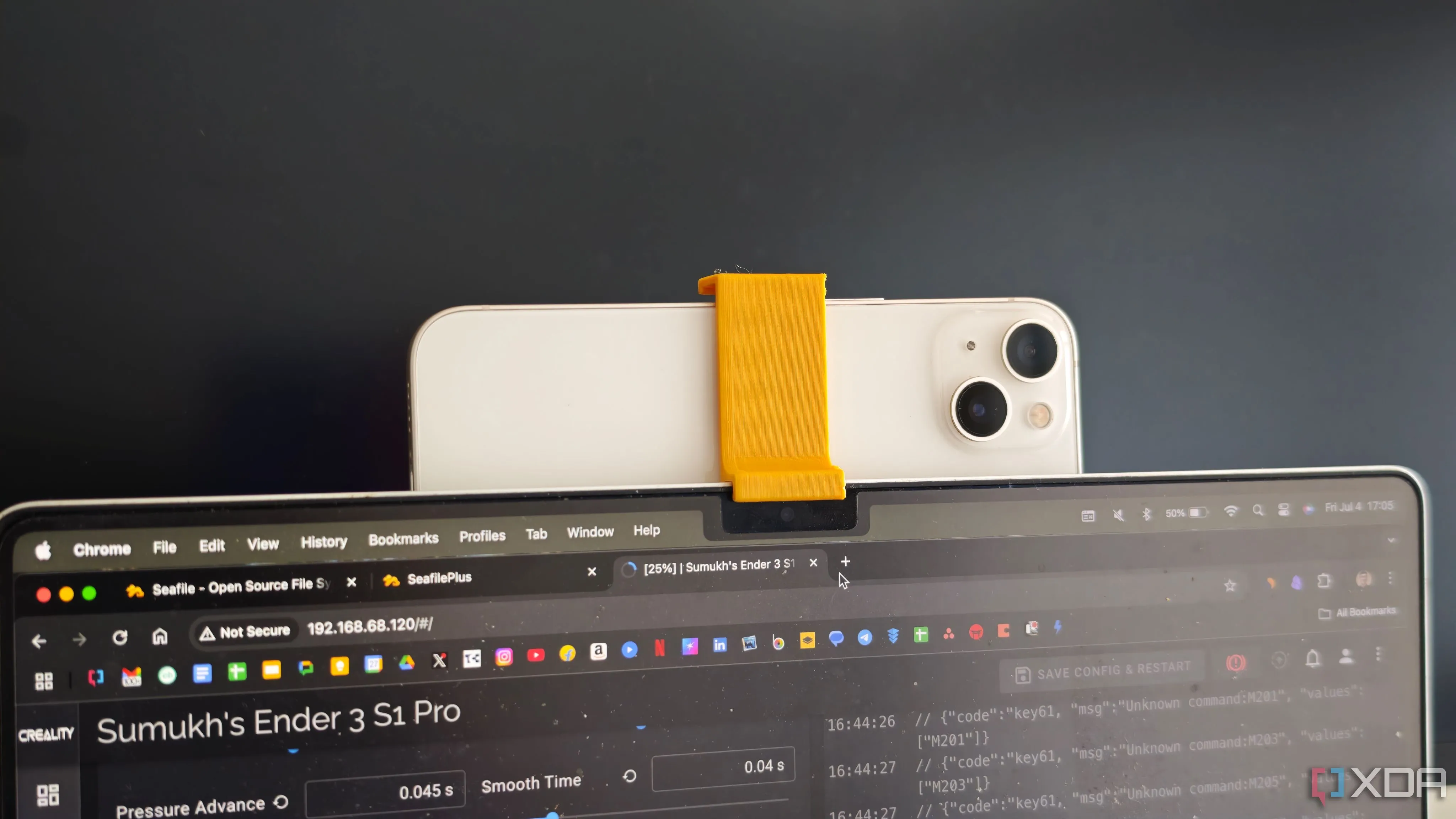 Giá đỡ camera liên tục (Continuity Camera) được in 3D cho iPhone