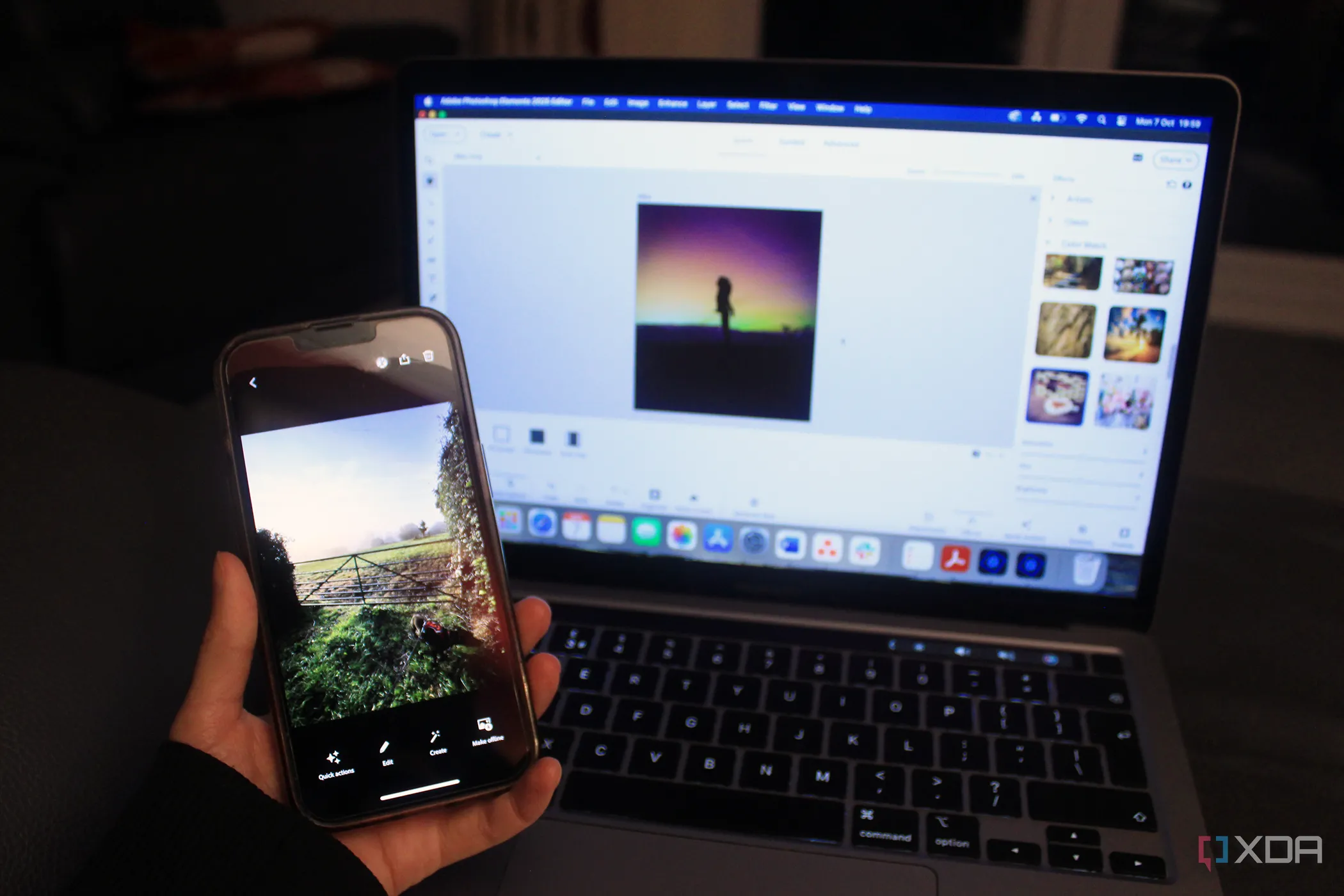 Giao diện Adobe Photoshop Elements trên MacBook Pro và iPhone, minh họa khả năng tương thích đa nền tảng của phần mềm chỉnh sửa ảnh này.