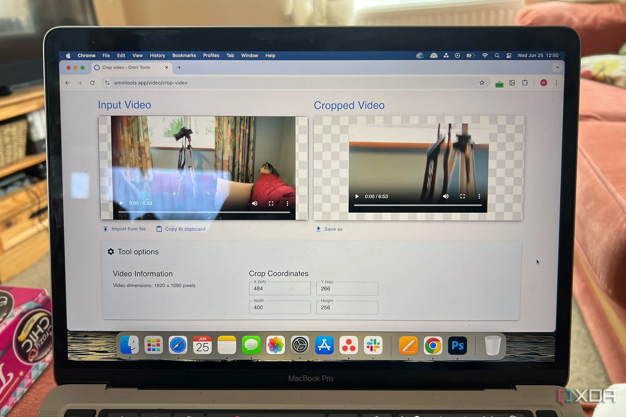Giao diện công cụ cắt khung video của Omni Tools, hiển thị tùy chọn nhập tọa độ X, Y và kích thước mới