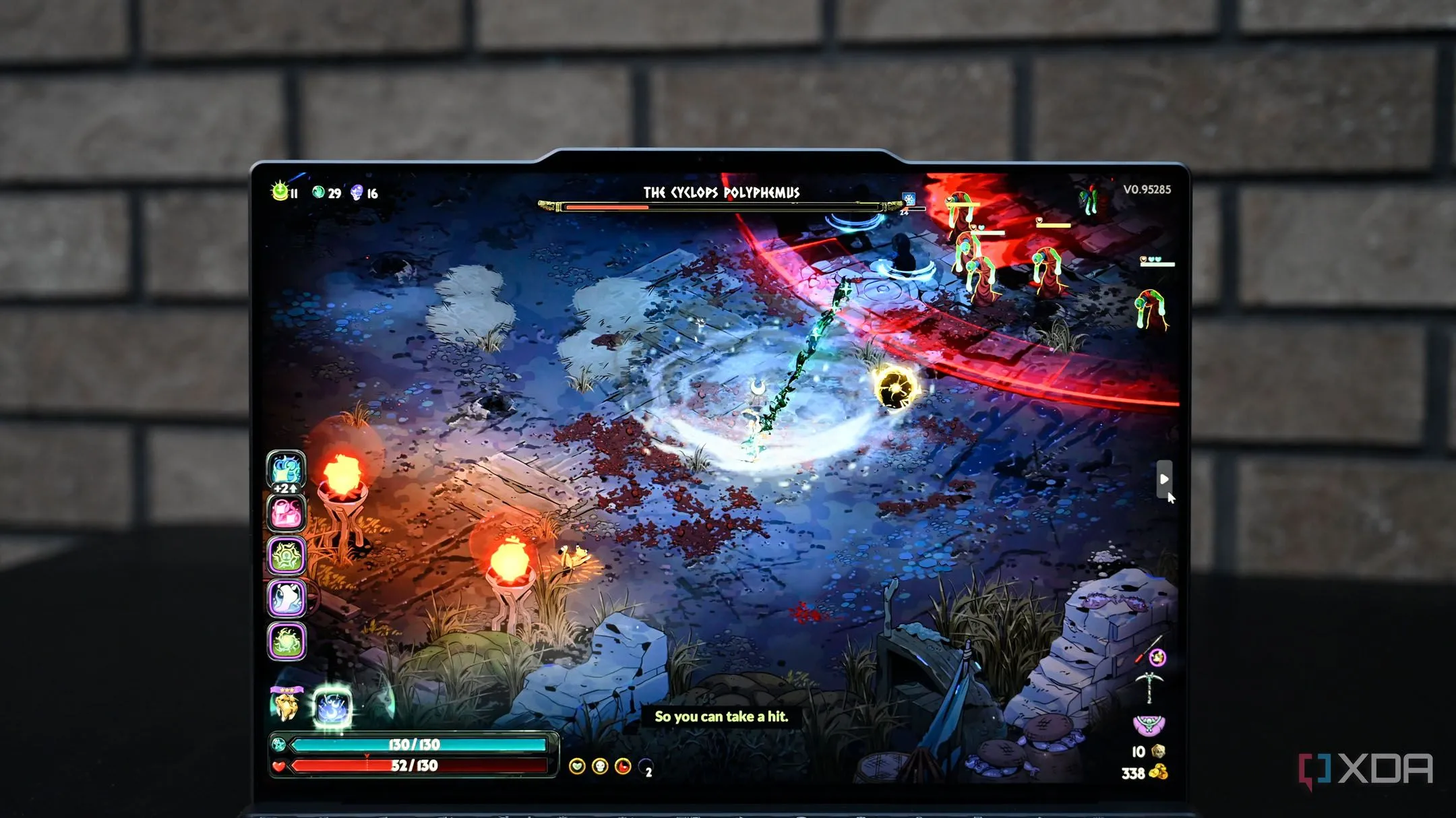 Giao diện game Hades II trên laptop Lenovo ThinkBook 13x G4, tượng trưng cho trải nghiệm chơi game đỉnh cao trên Steam