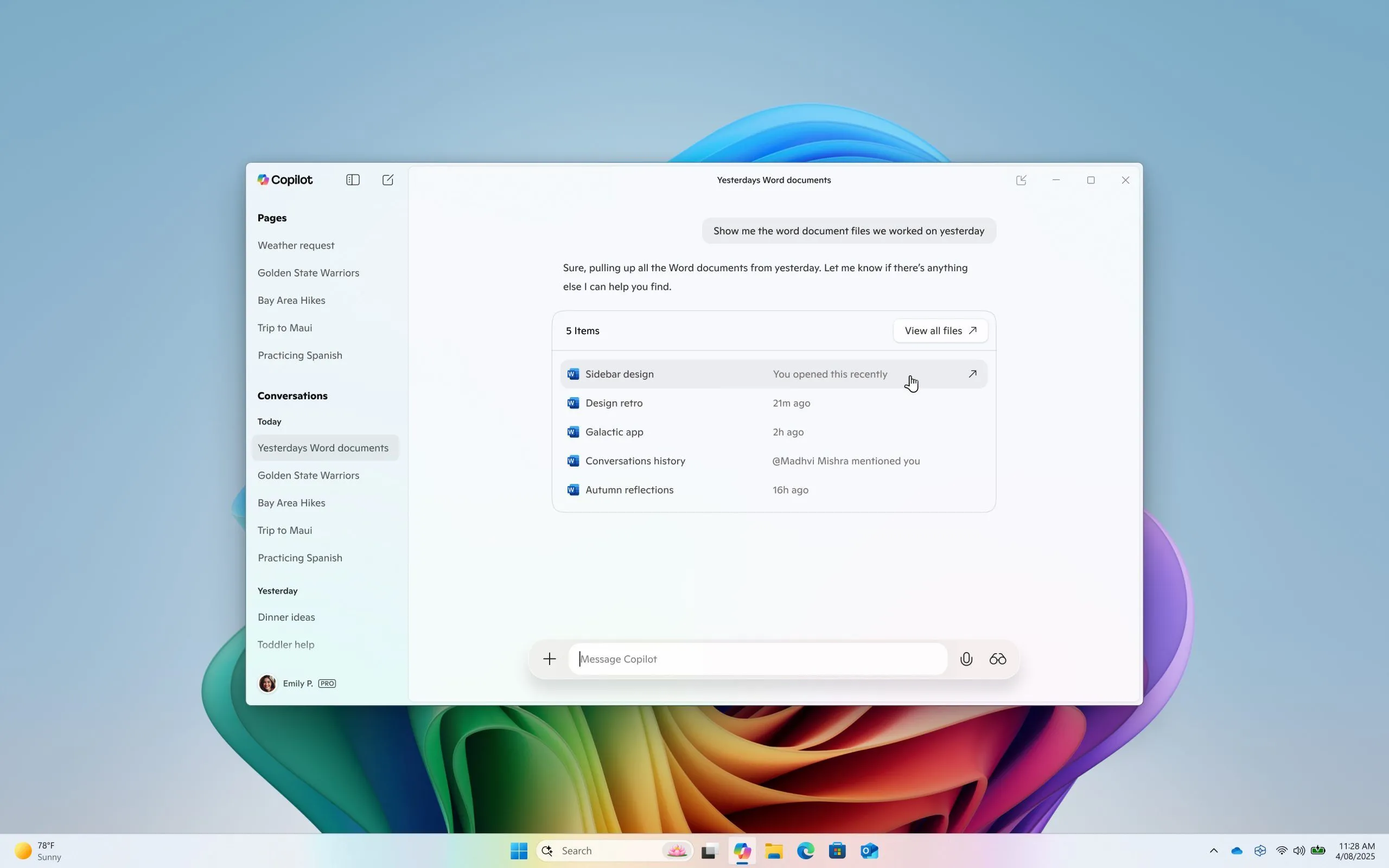 Giao diện Microsoft Copilot đang thực hiện tìm kiếm tệp, hiển thị kết quả truy vấn tài liệu trực tiếp trong cửa sổ chat.