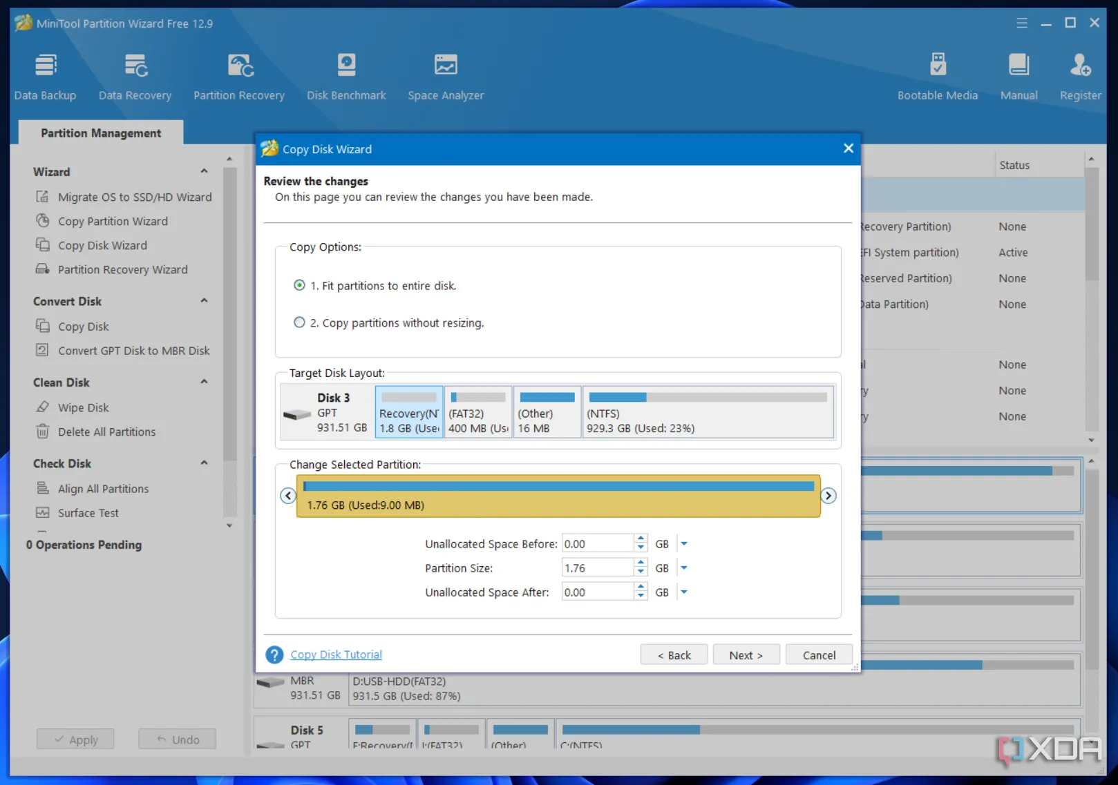 Giao diện MiniTool Partition Wizard hiển thị tùy chọn &quot;Fit partitions to entire disk&quot; để điều chỉnh kích thước phân vùng sau khi clone ổ cứng