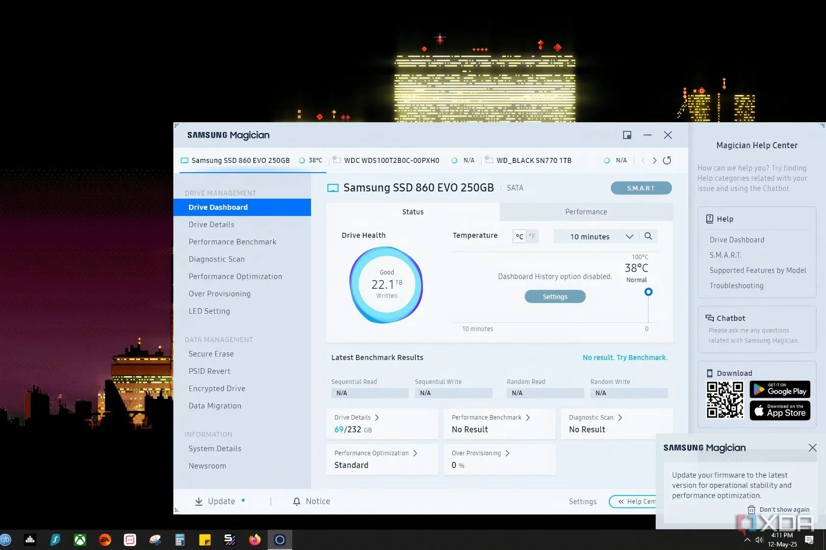Giao diện phần mềm Samsung Magician trên Windows 10 hiển thị tùy chọn cập nhật firmware cho SSD