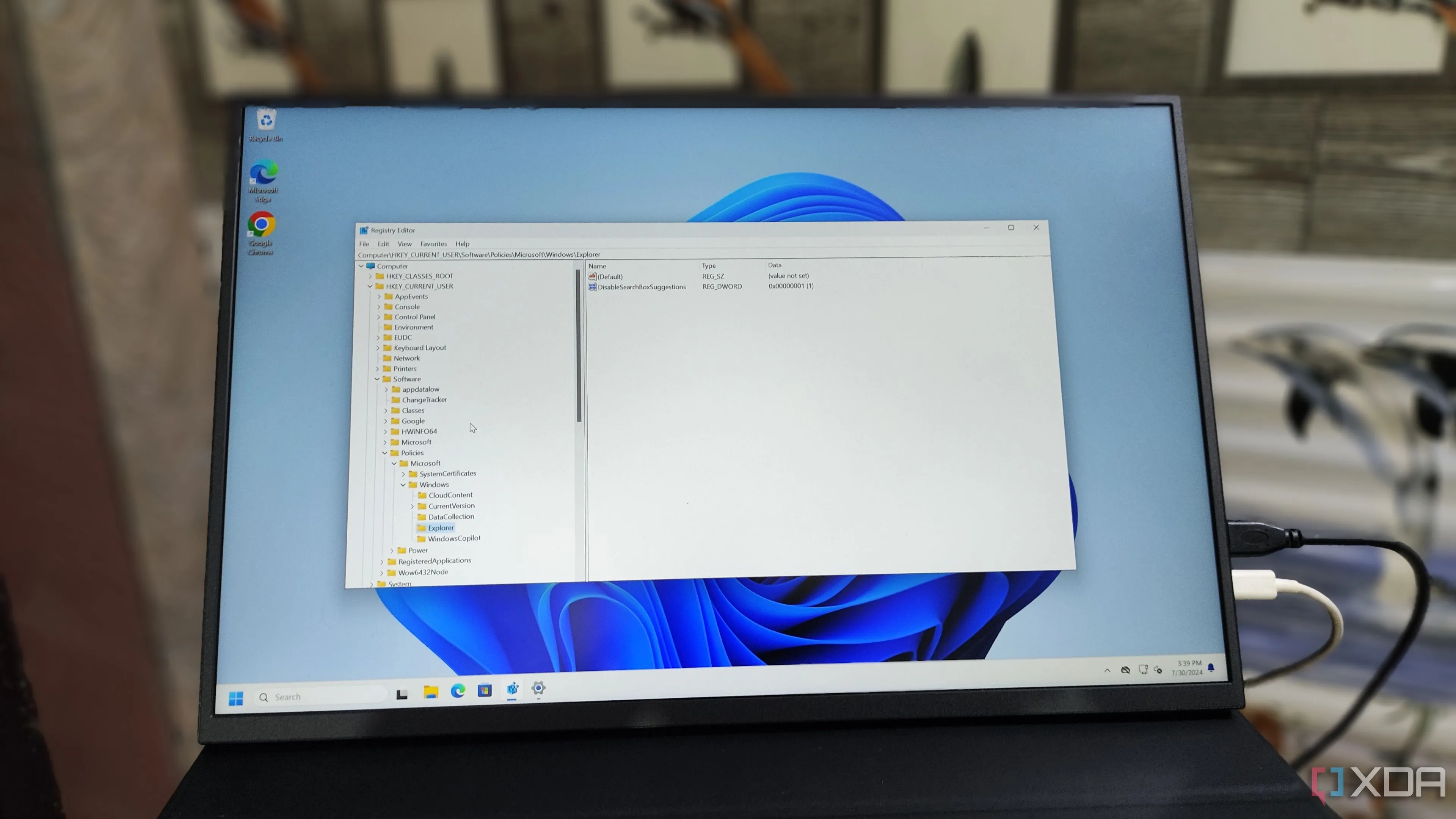 Giao diện Registry Editor trên Windows 11, nơi chứa các cài đặt quan trọng của hệ thống