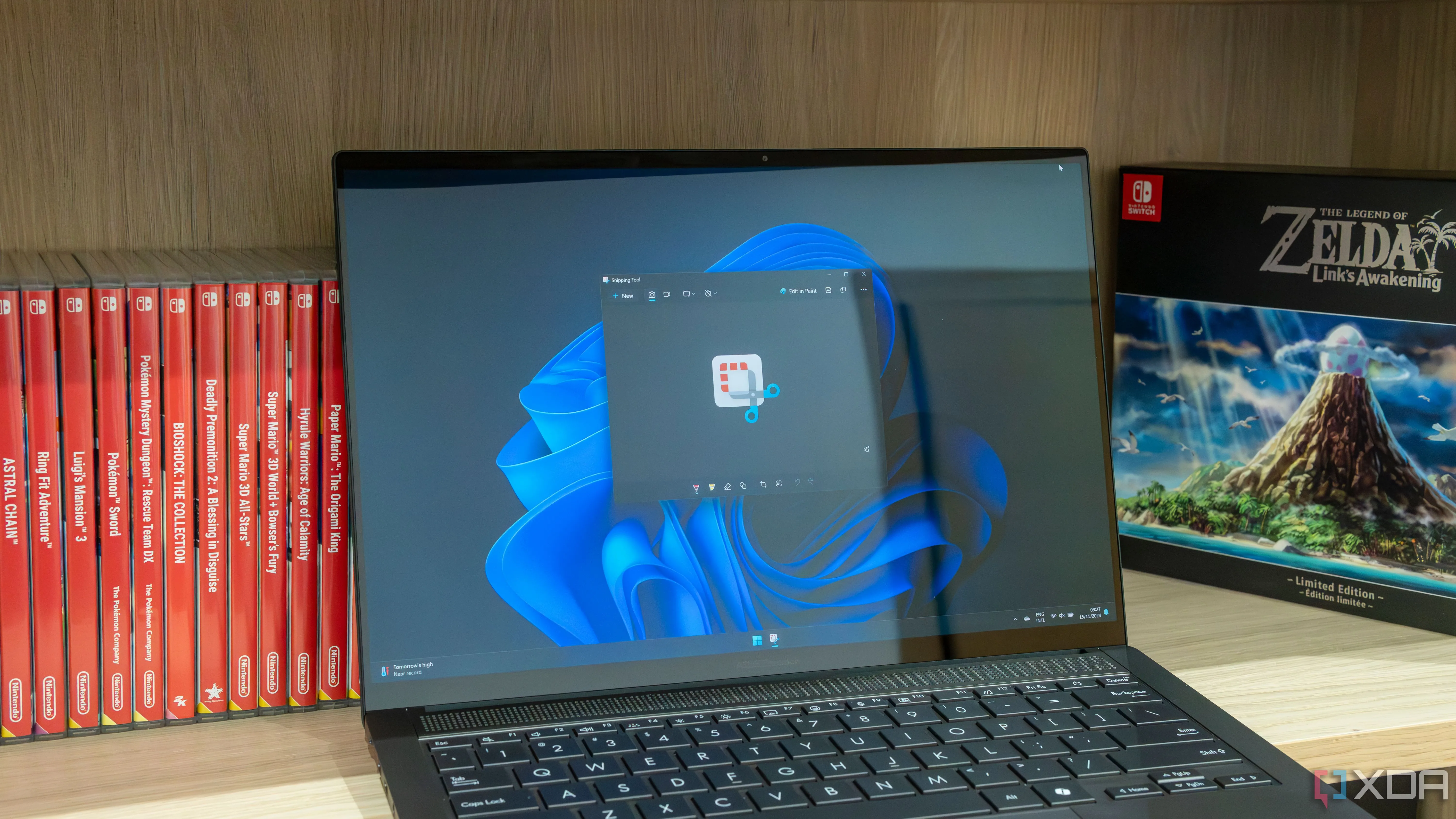 Giao diện ứng dụng Snipping Tool trên laptop Windows 11 với tính năng ghi màn hình đang hoạt động