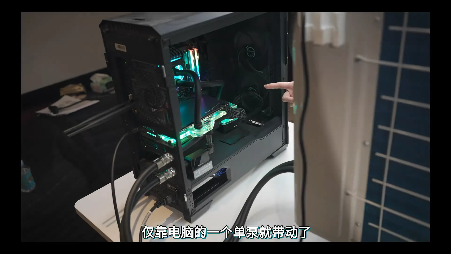 Hệ thống làm mát GPU RTX 4090 bằng điều hòa không khí tự chế