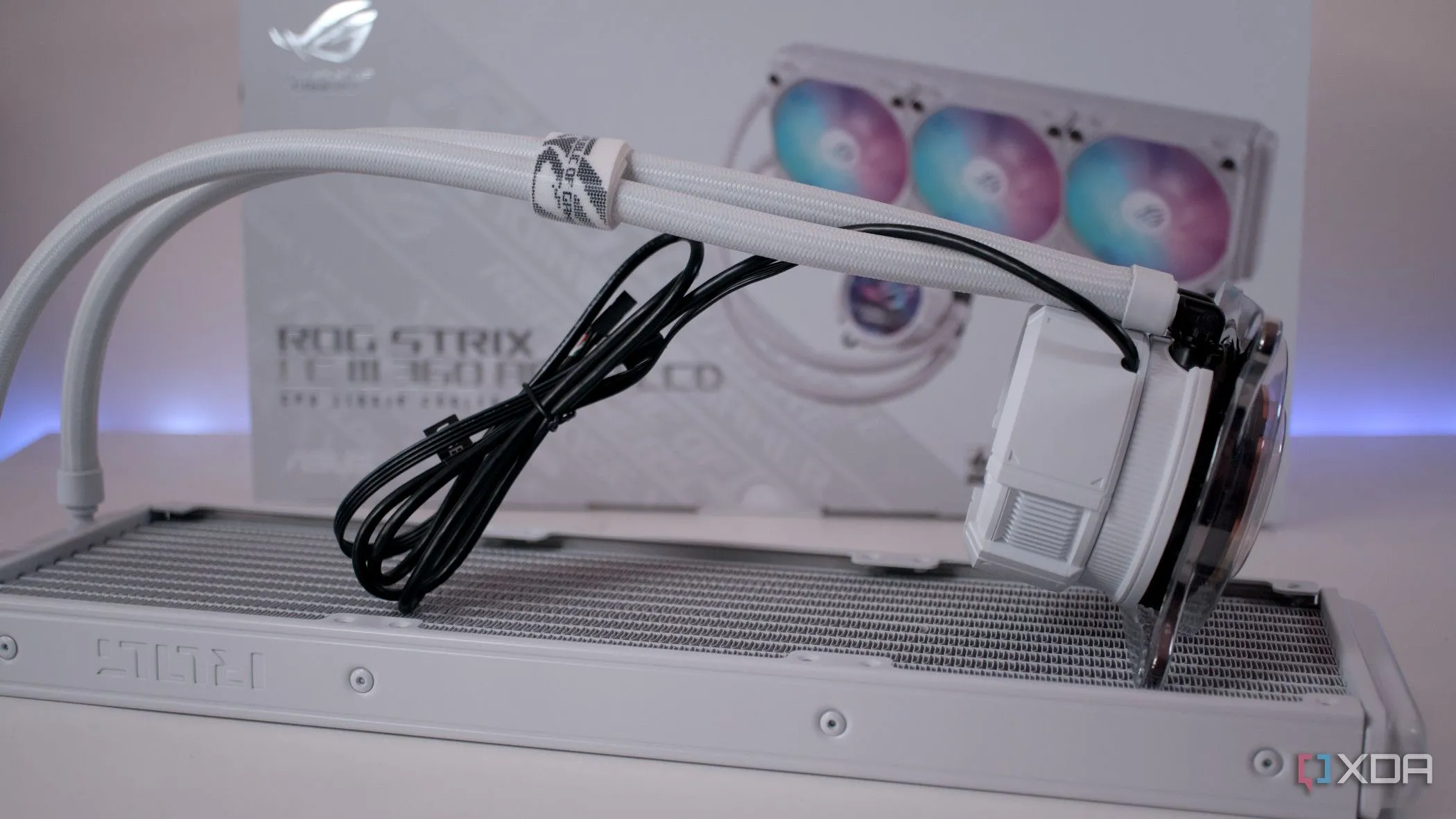 Hệ thống tản nhiệt nước AIO Asus ROG Strix LC III 360 ARGB hiệu năng cao