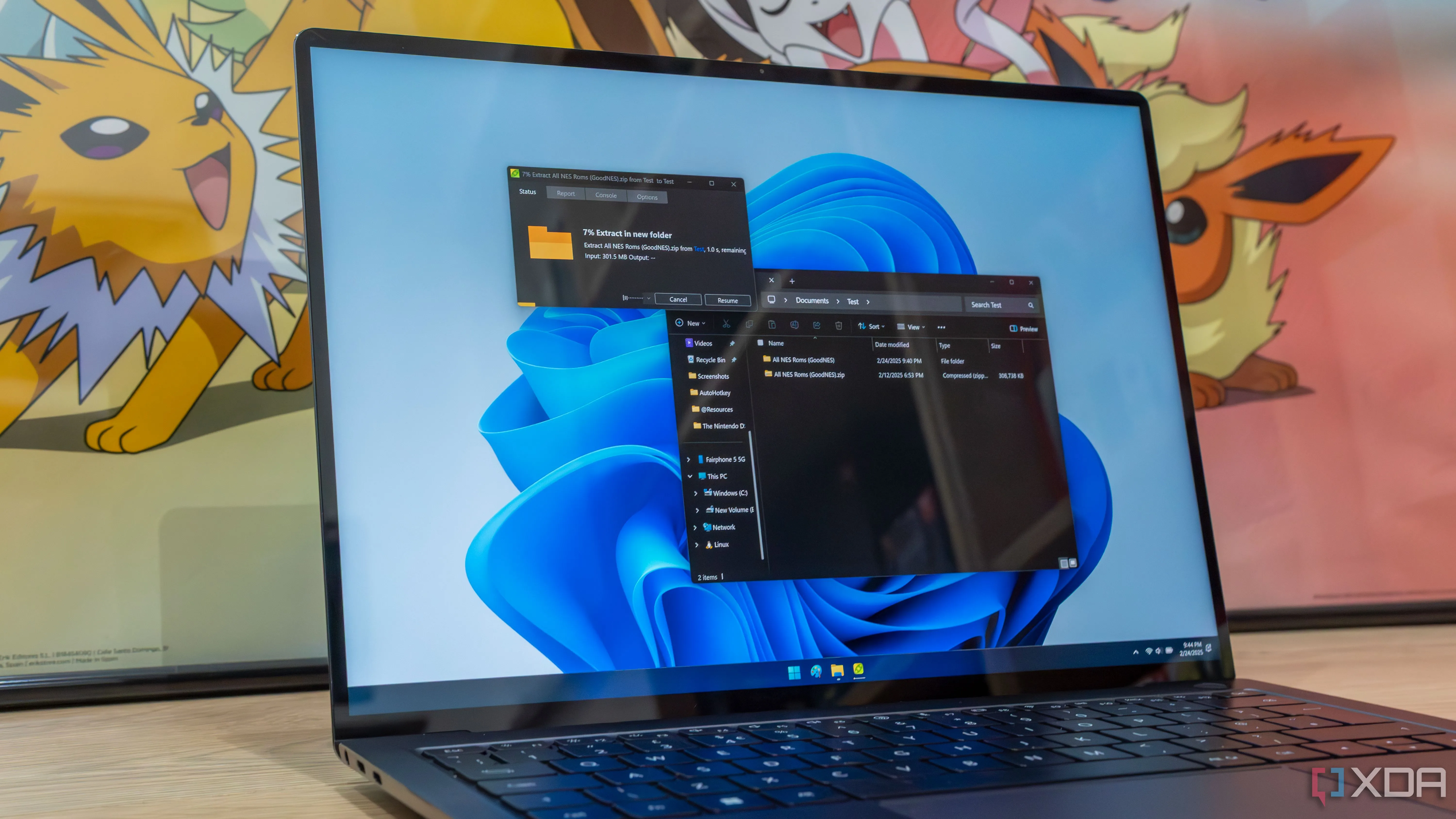 Laptop chạy Windows 11 minh họa các ứng dụng có thể gặp sự cố DirectX 9
