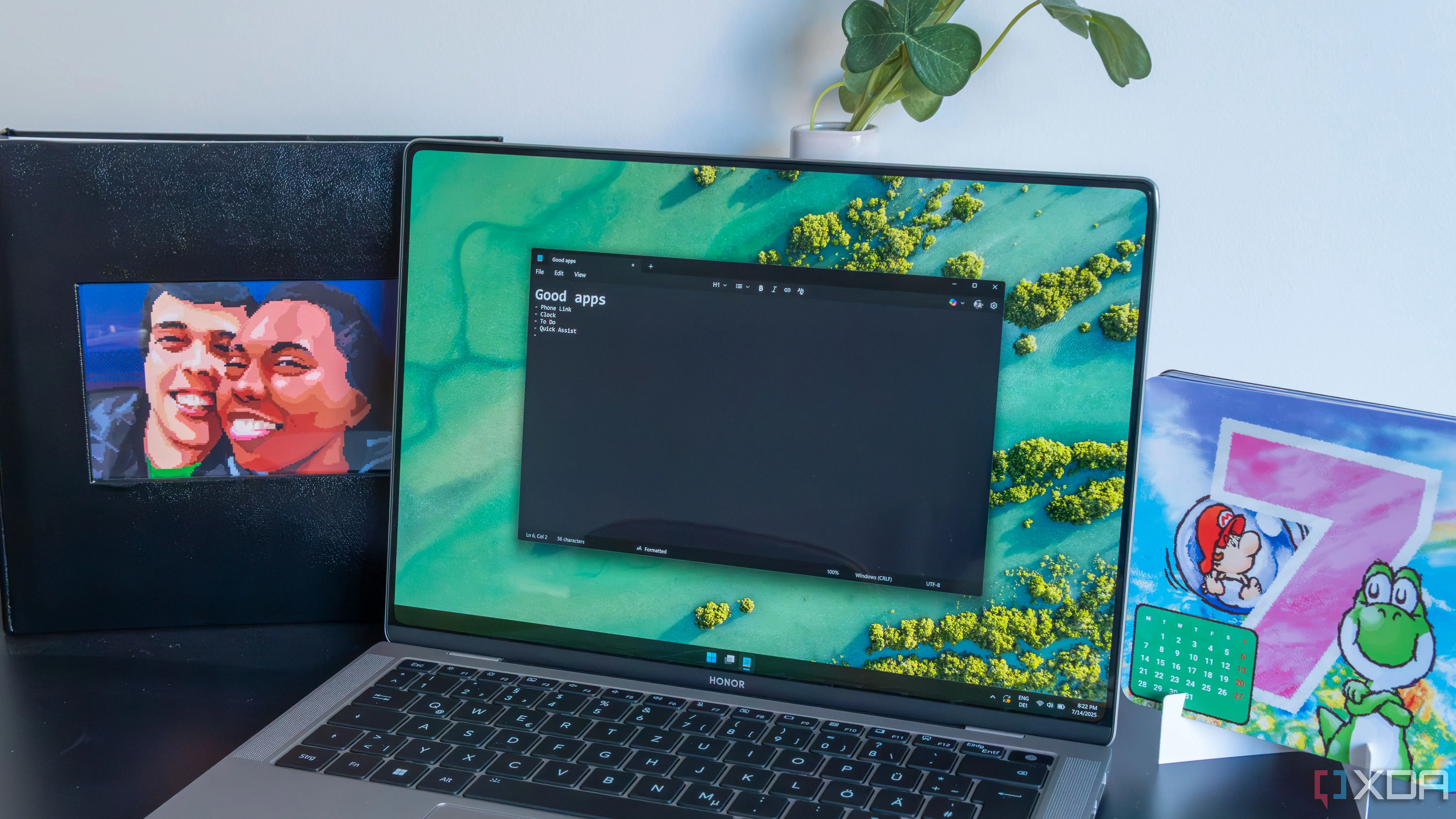 Laptop chạy Windows 11 minh họa giao diện hiện đại, nơi tính năng âm thanh chia sẻ sẽ được tích hợp.