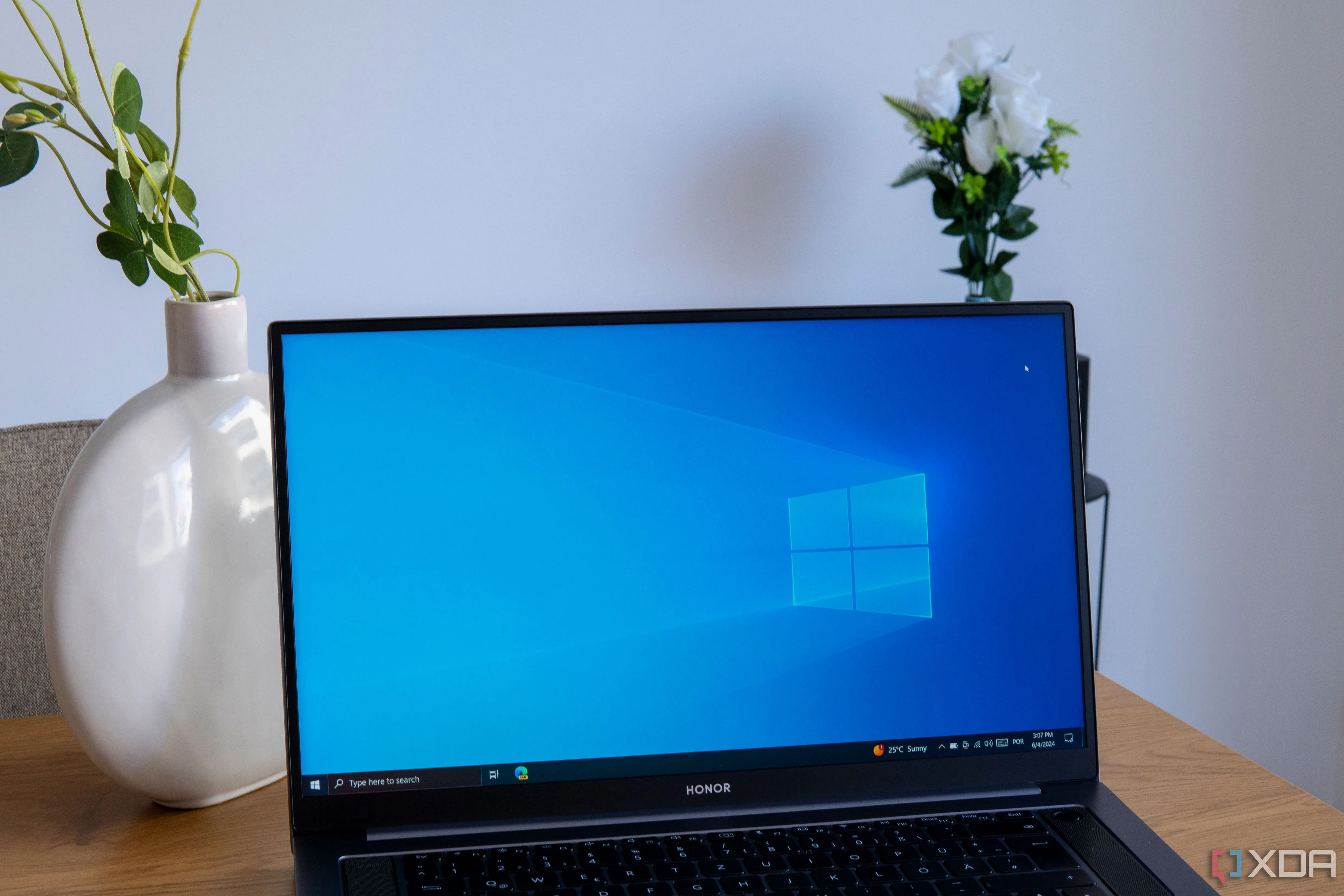 Laptop cũ chạy Windows 10, đối mặt với thách thức rác thải điện tử