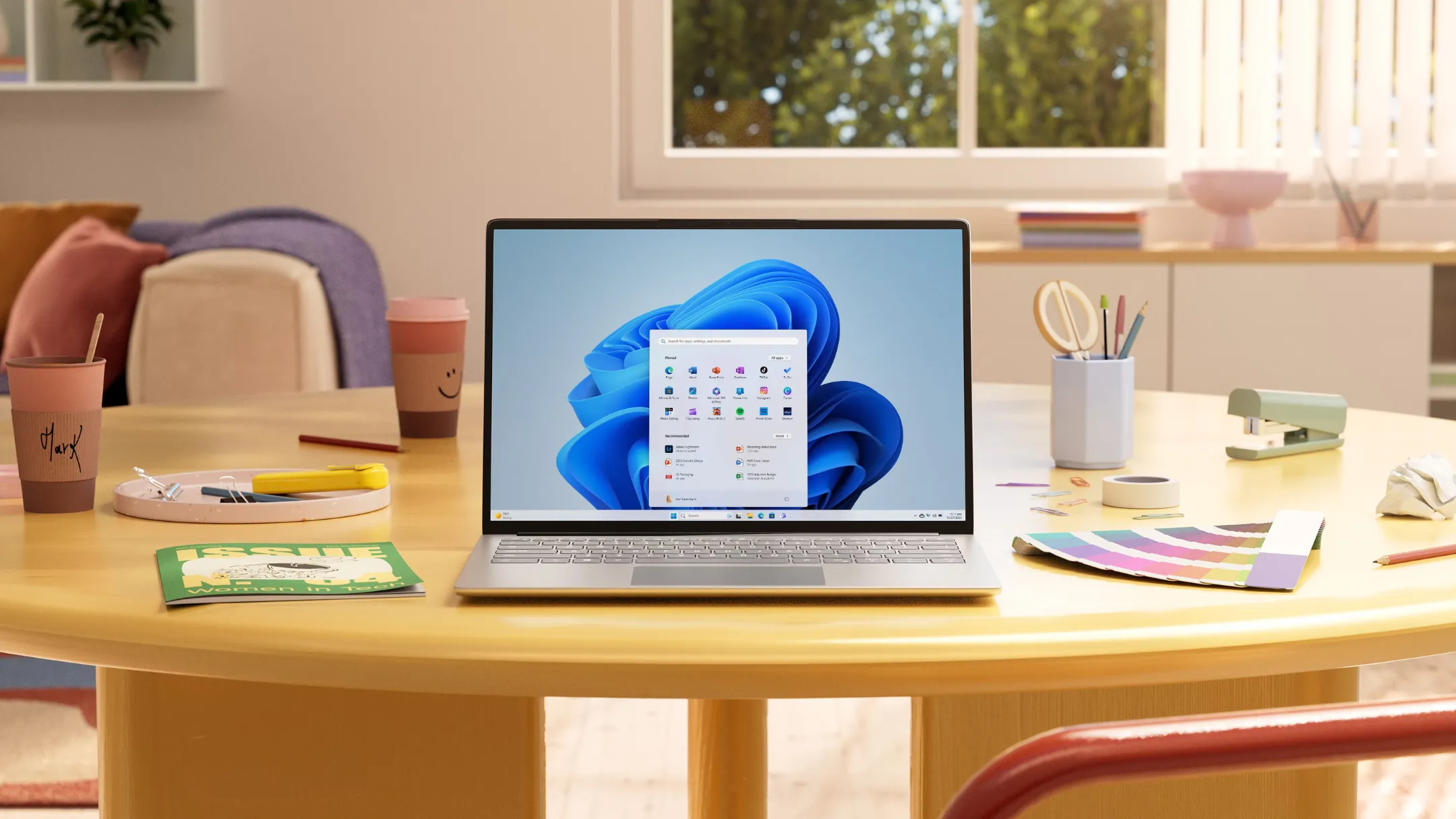 Laptop với giao diện Windows 11, minh họa hệ điều hành cần bảo mật