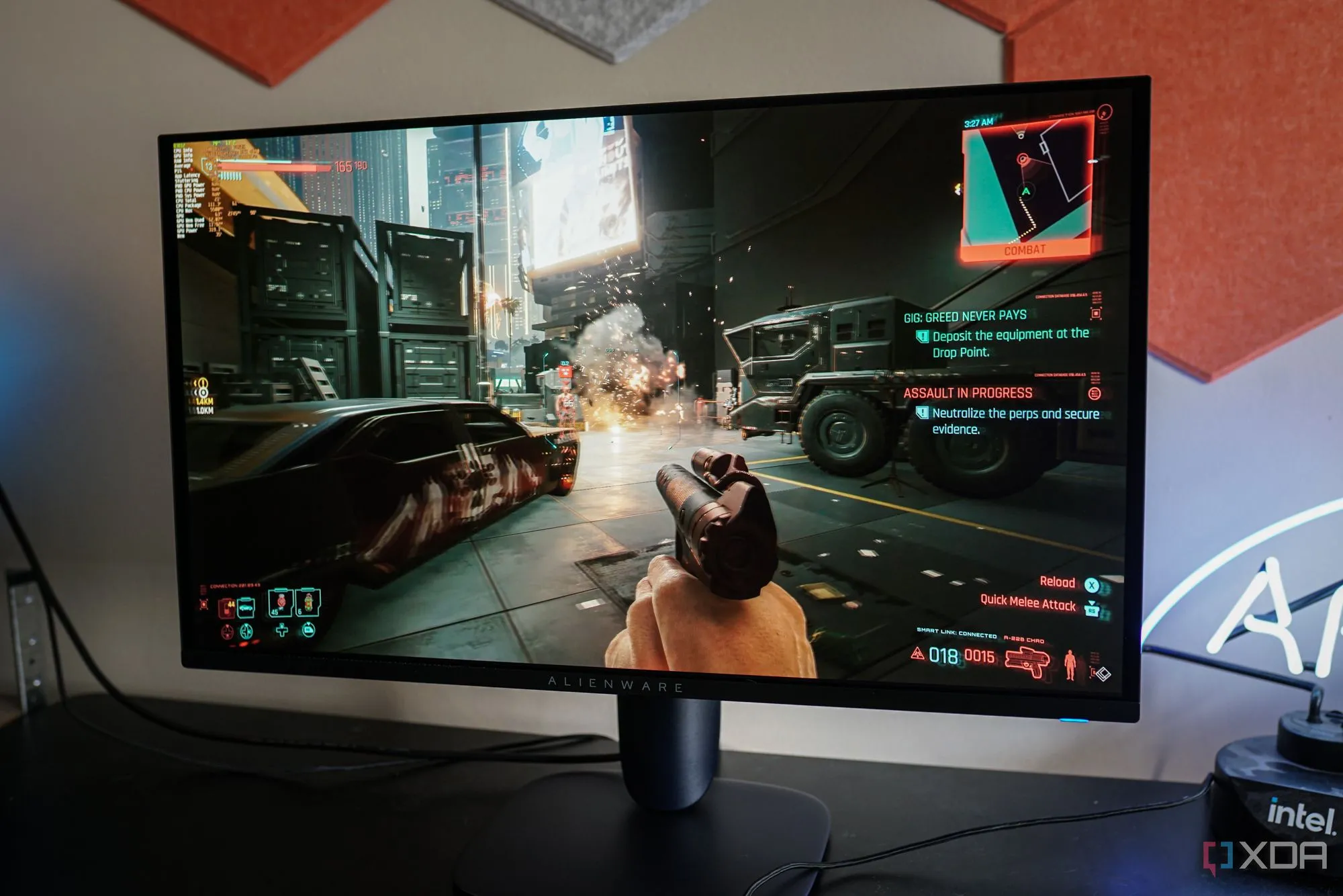 Màn hình Alienware AW2725QF với chất lượng hình ảnh sắc nét, nhưng có thể gặp vấn đề về giới hạn độ sáng trên tấm nền OLED