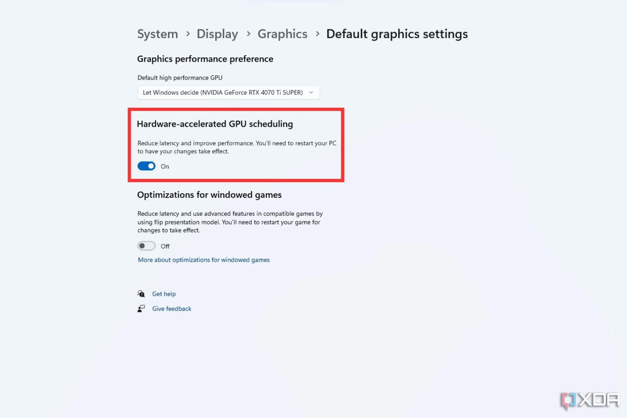 Màn hình cài đặt đồ họa Windows với tùy chọn Lên lịch GPU tăng tốc phần cứng được đánh dấu, giúp tối ưu hiệu suất gaming PC cũ.