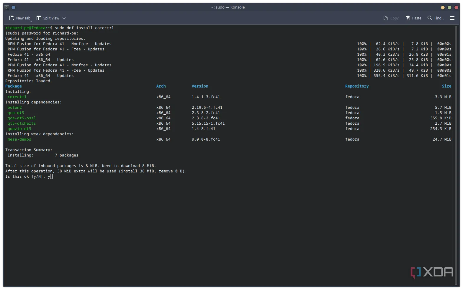 Màn hình giao diện cài đặt Mumble client trên hệ điều hành Fedora Linux, minh họa tính đa nền tảng của Mumble