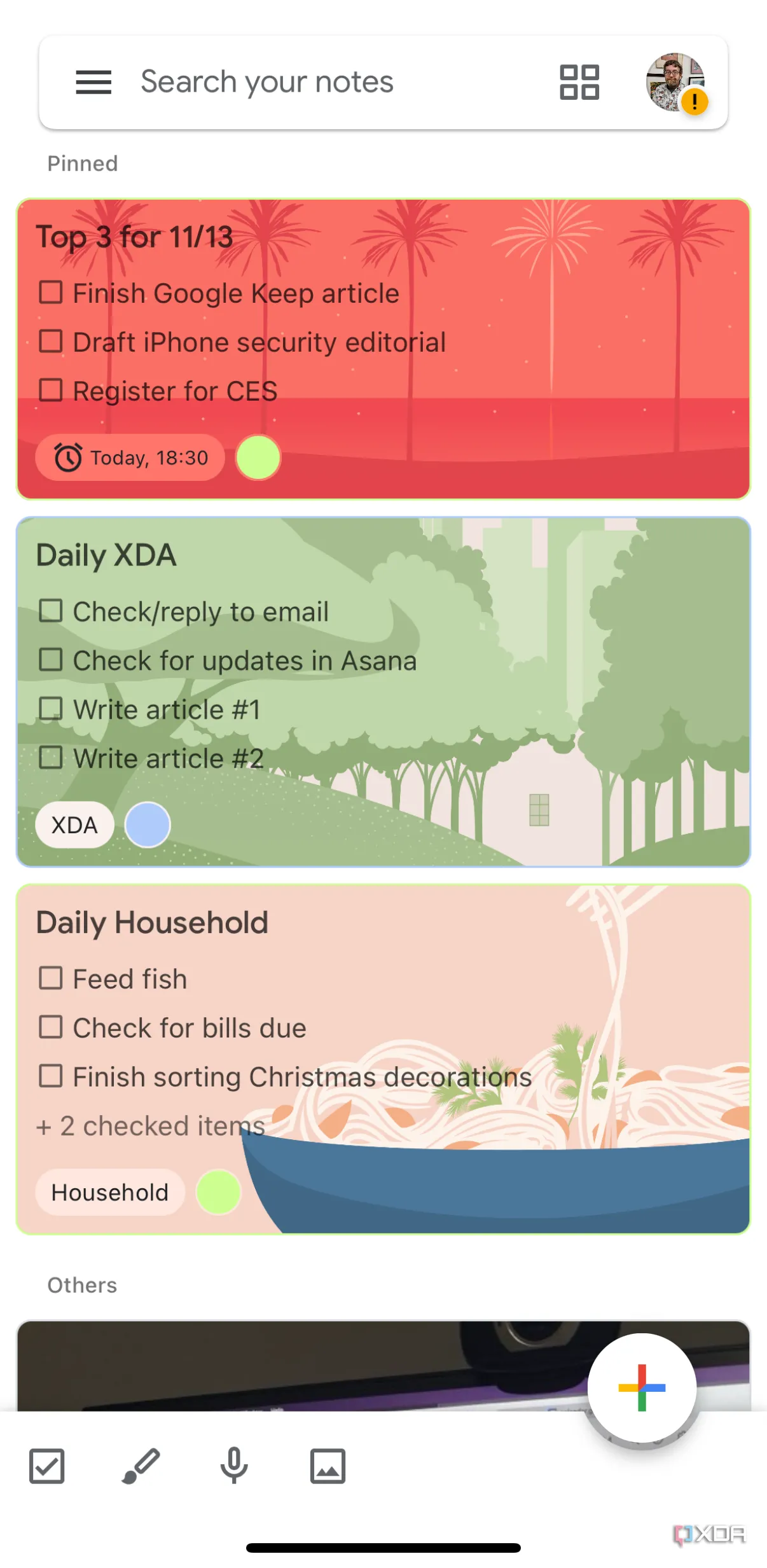 Màn hình Google Keep hiển thị các ghi chú được ghim lên đầu để dễ truy cập