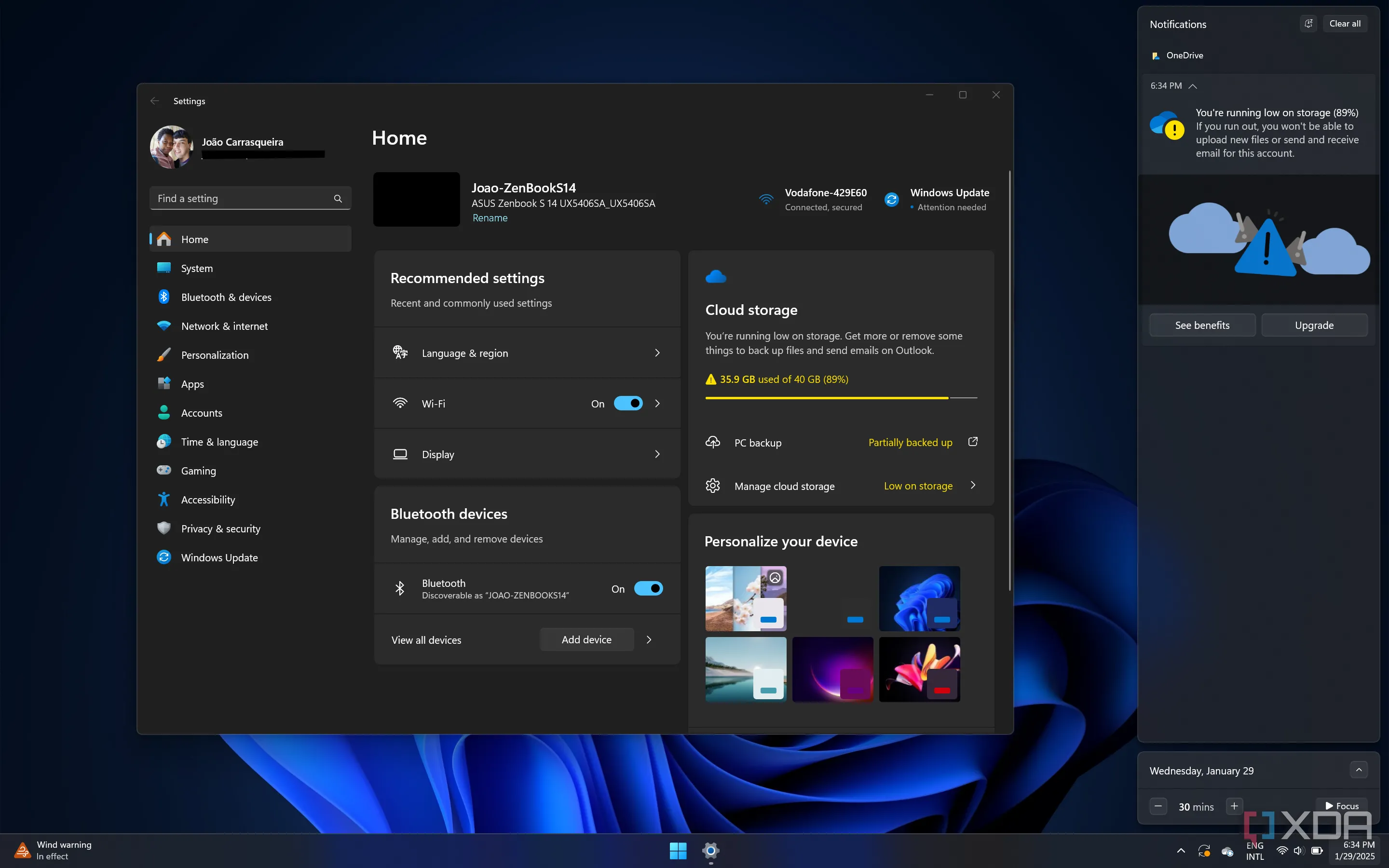 Màn hình hiển thị thông báo "upsell" Microsoft 365, nhắc nhở người dùng nâng cấp gói để có thêm dung lượng lưu trữ OneDrive cho các bản sao lưu tài liệu, hình ảnh trên Windows 11.