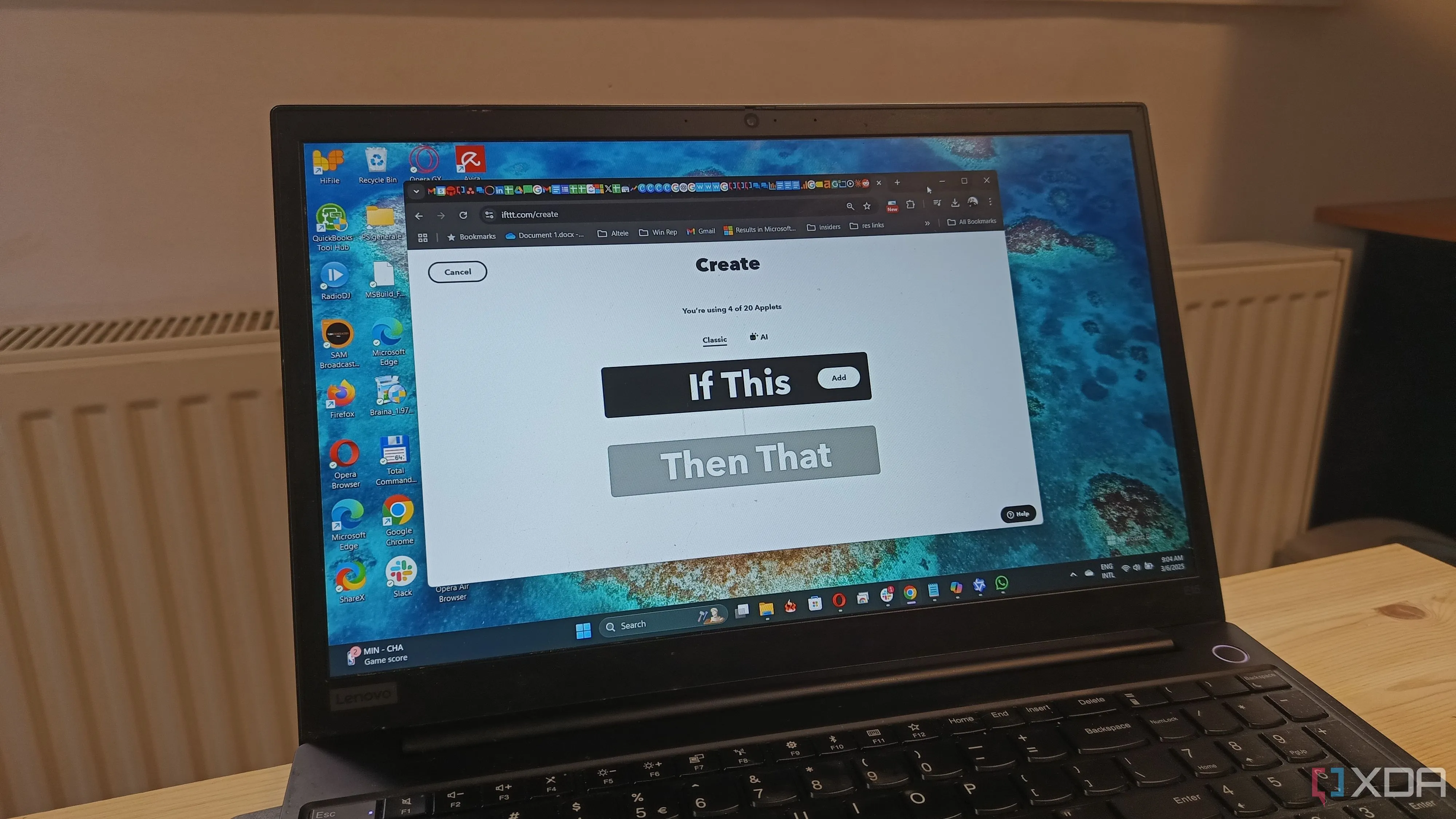 Màn hình laptop hiển thị giao diện tạo quy trình tự động hóa với IFTTT