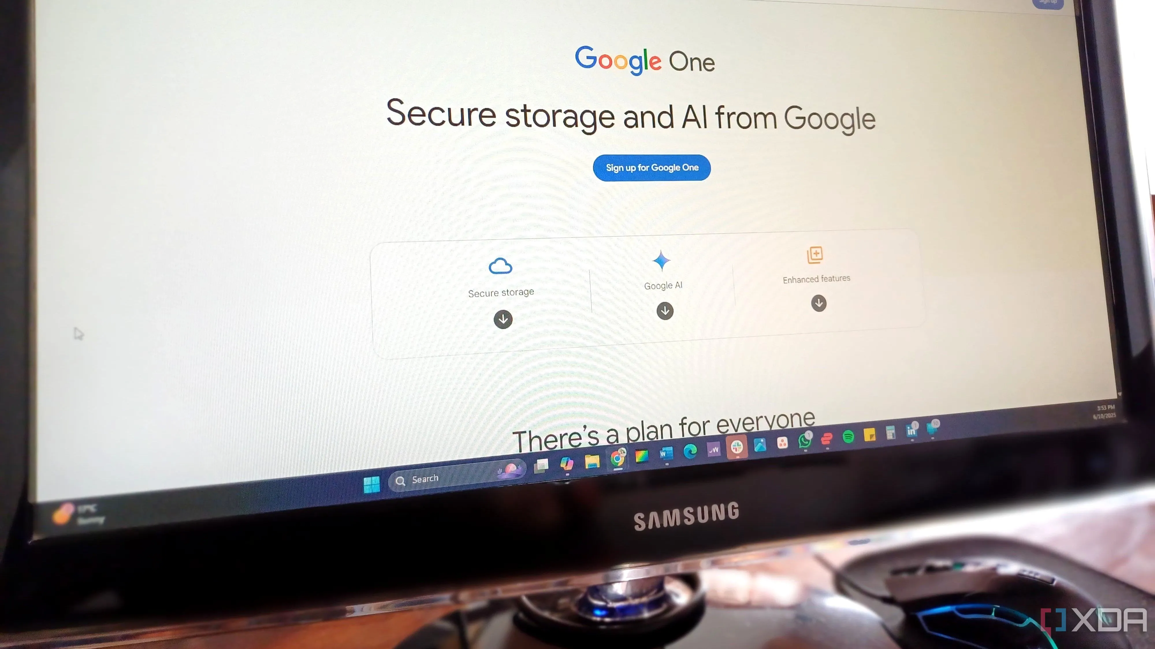 Màn hình máy tính hiển thị trang chủ Google One với thông tin các lợi ích