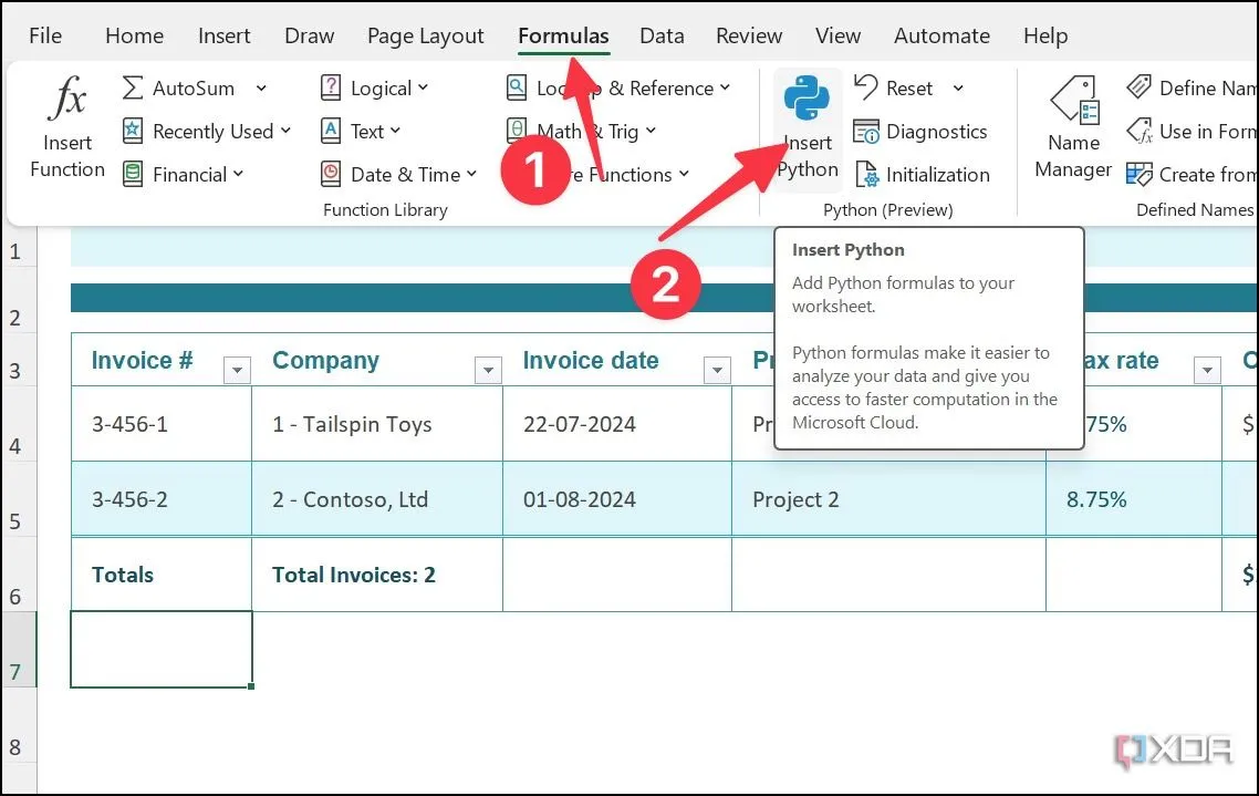 Màn hình Microsoft Excel hiển thị tùy chọn 'Insert Python' trong tab 'Formulas', minh họa cách kích hoạt tính năng Python.