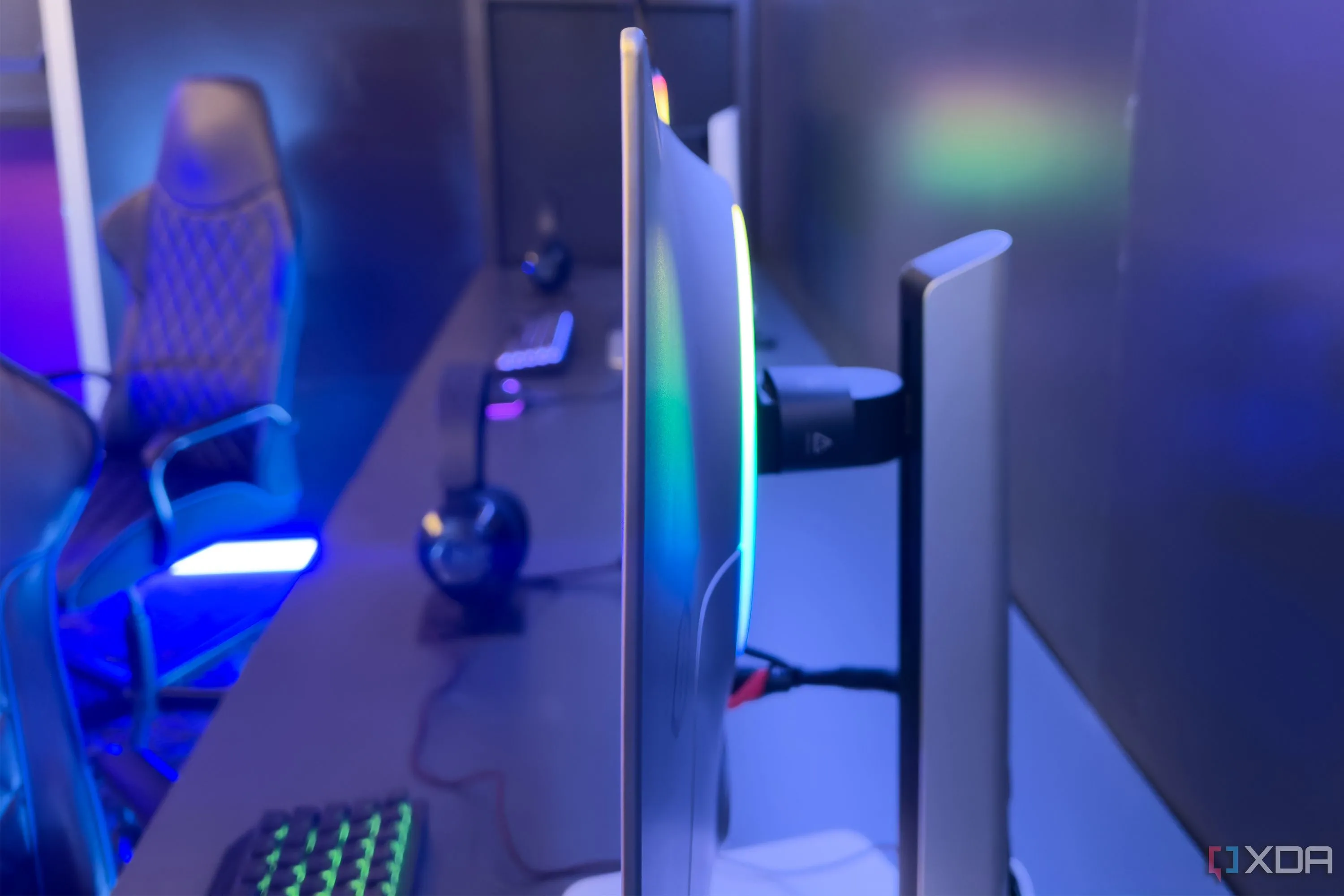 Màn hình Samsung Odyssey OLED G6 500Hz, thiết bị lý tưởng cho trải nghiệm chơi game 8K.