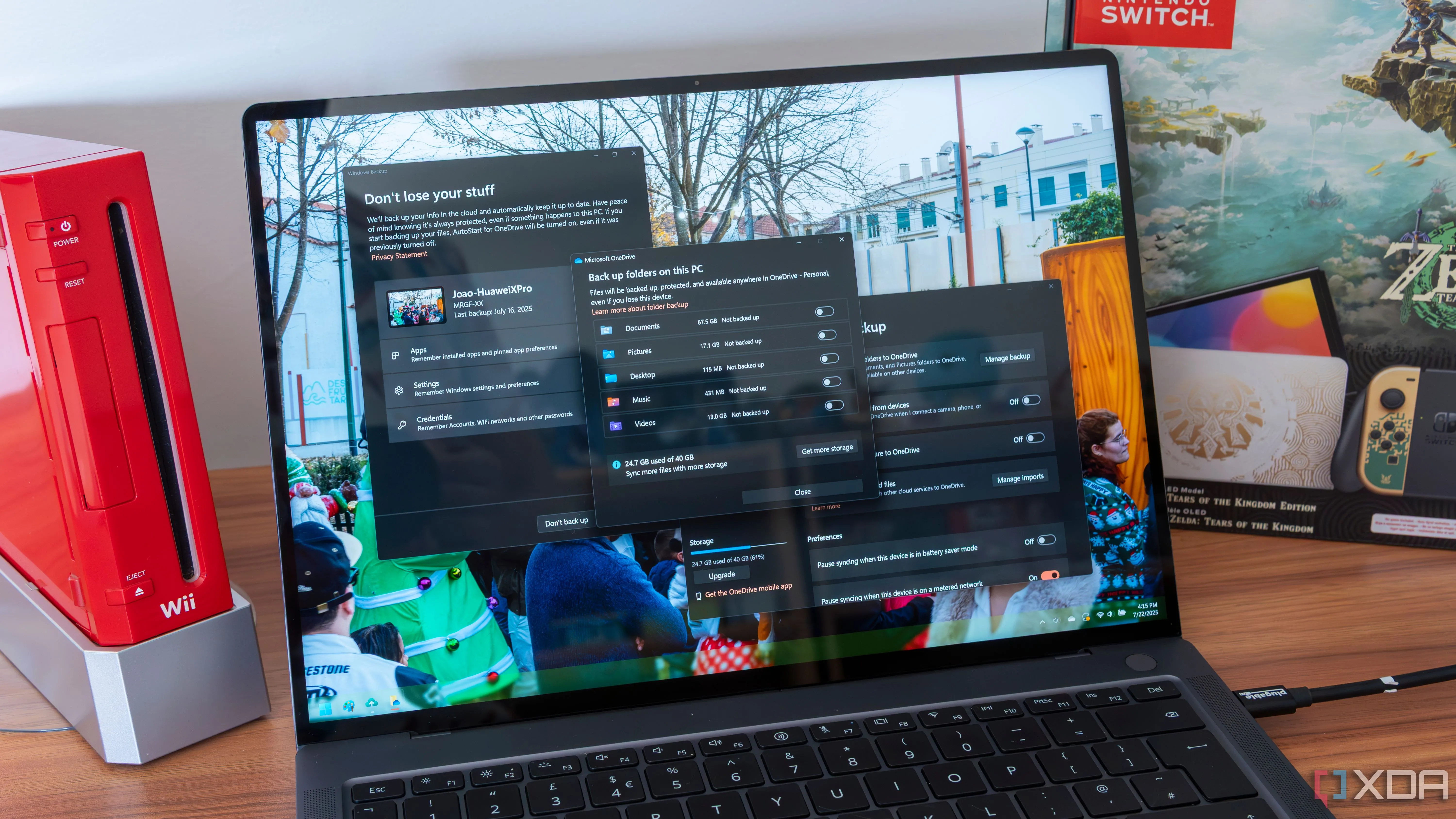 Máy tính xách tay Windows 11 hiển thị các tùy chọn sao lưu Windows và OneDrive