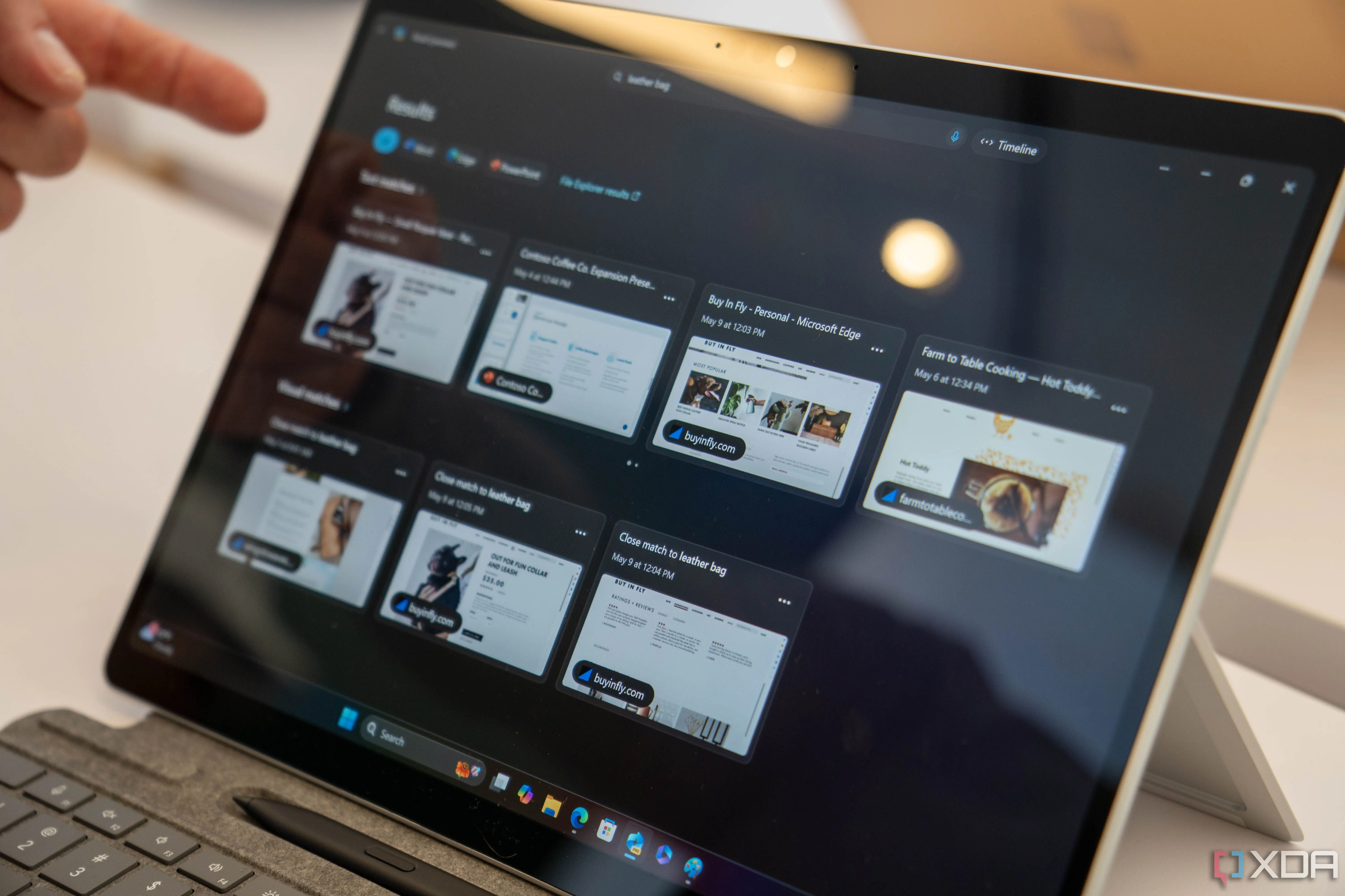 Microsoft Recall chạy trên thiết bị Copilot+