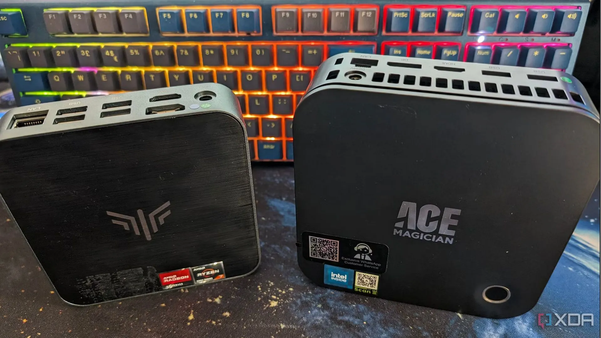 Mô tả: Hai máy tính mini PC (AMD và Intel) phù hợp để chạy các trình giả lập game retro hiệu quả.