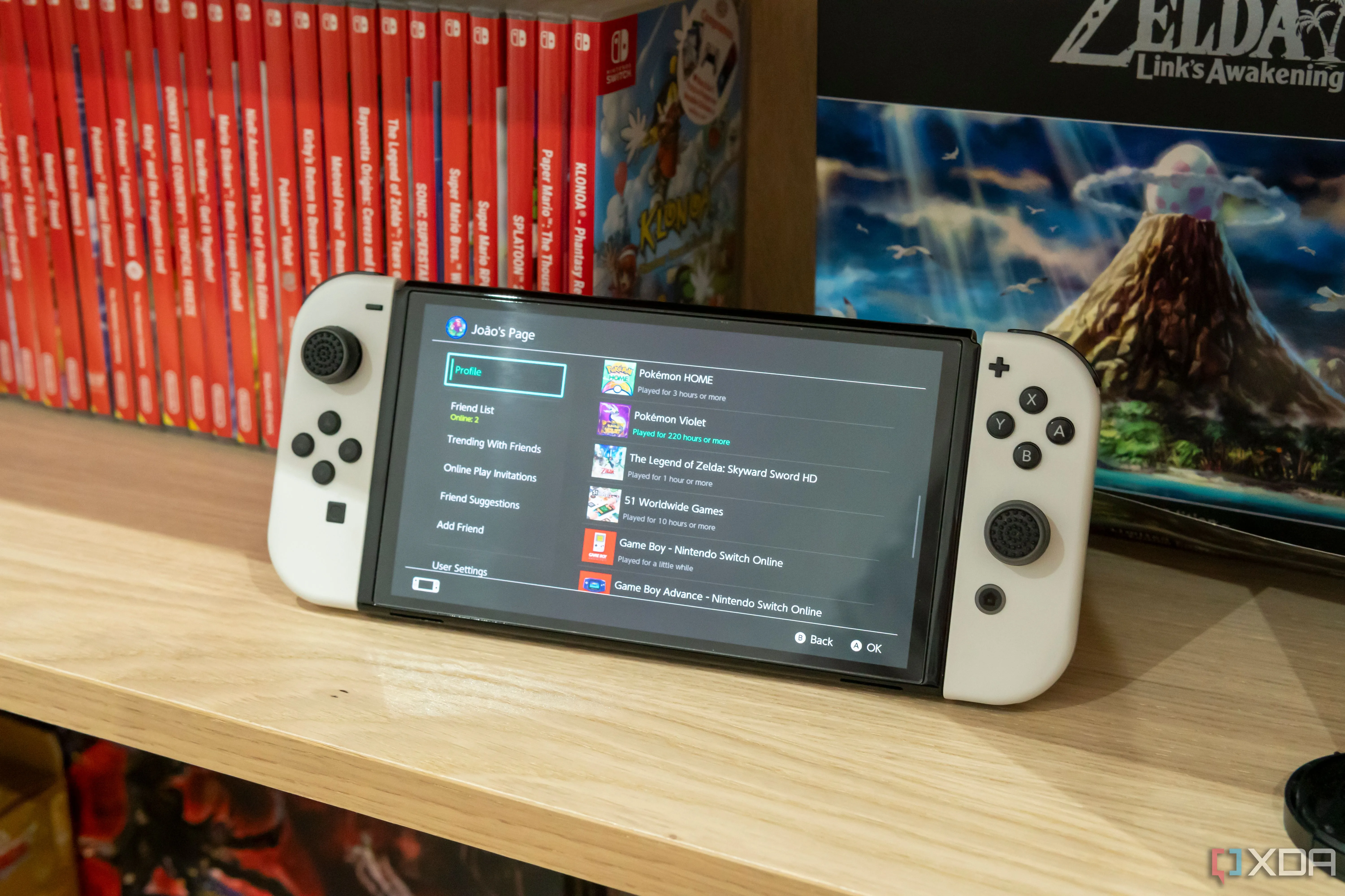 Người dùng trải nghiệm game trên máy chơi game Nintendo Switch
